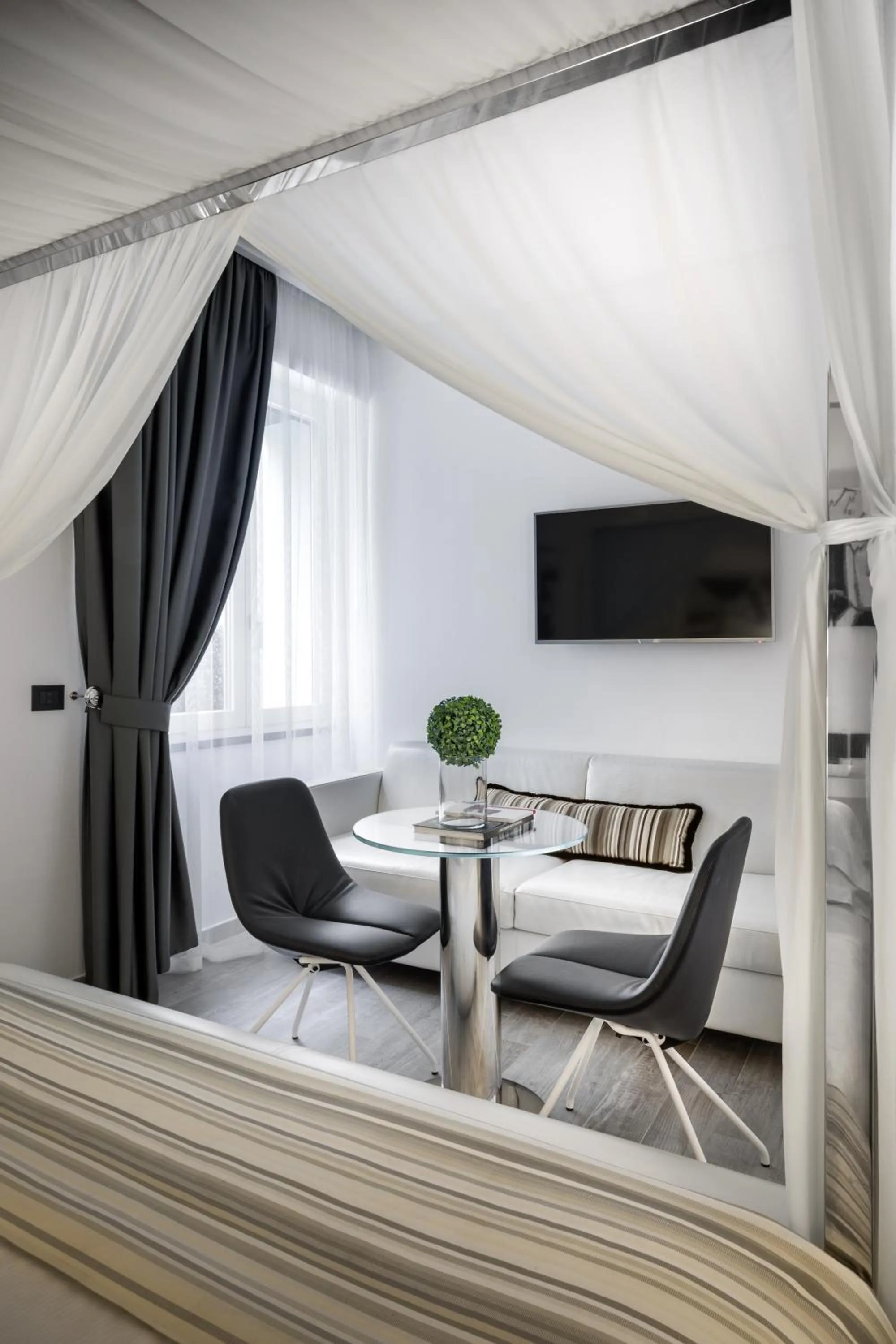 Bed in LHP Hotel Santa Margherita Palace & SPA