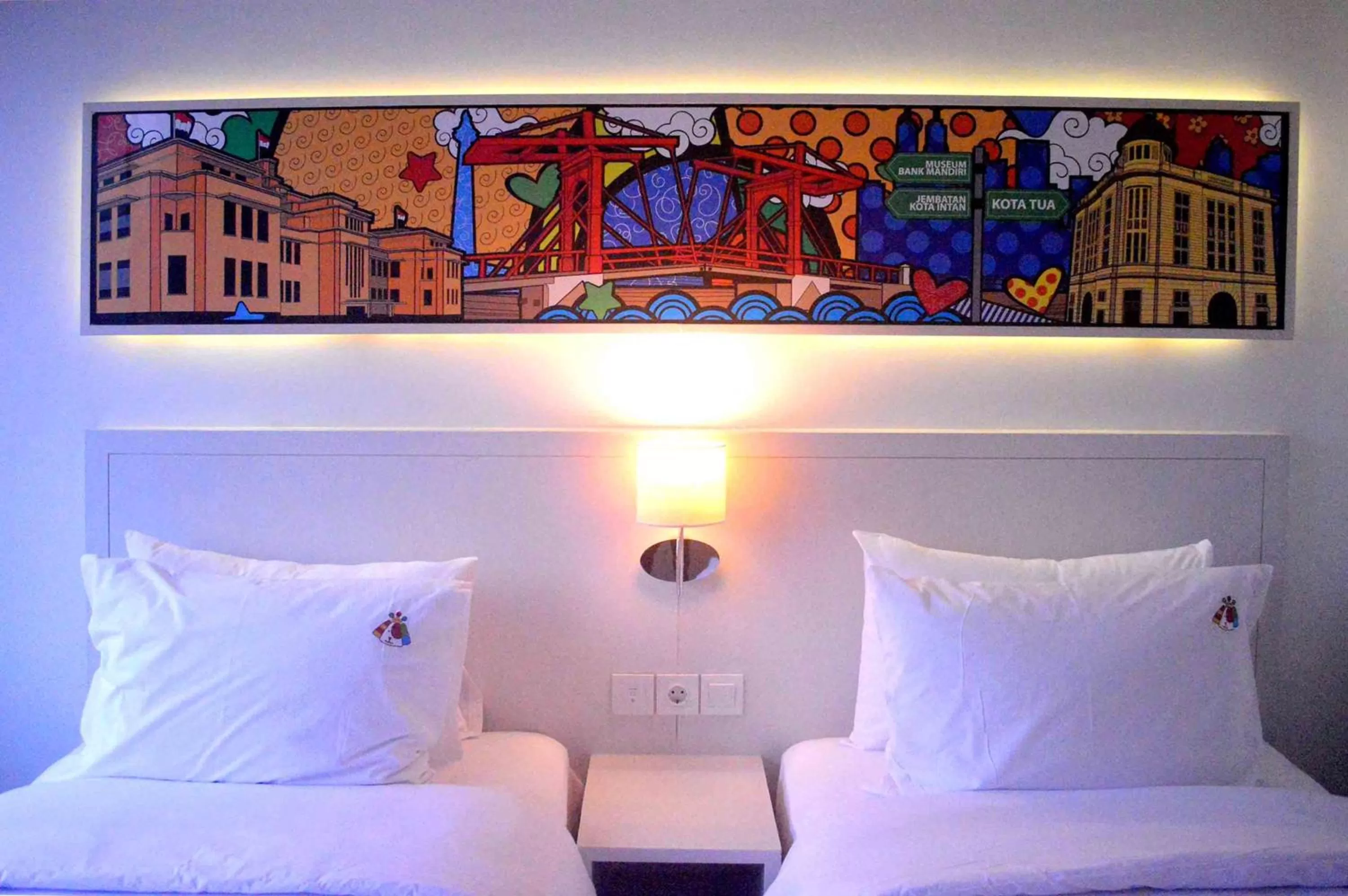 Bed in MaxOne Signature Glodok Jakarta