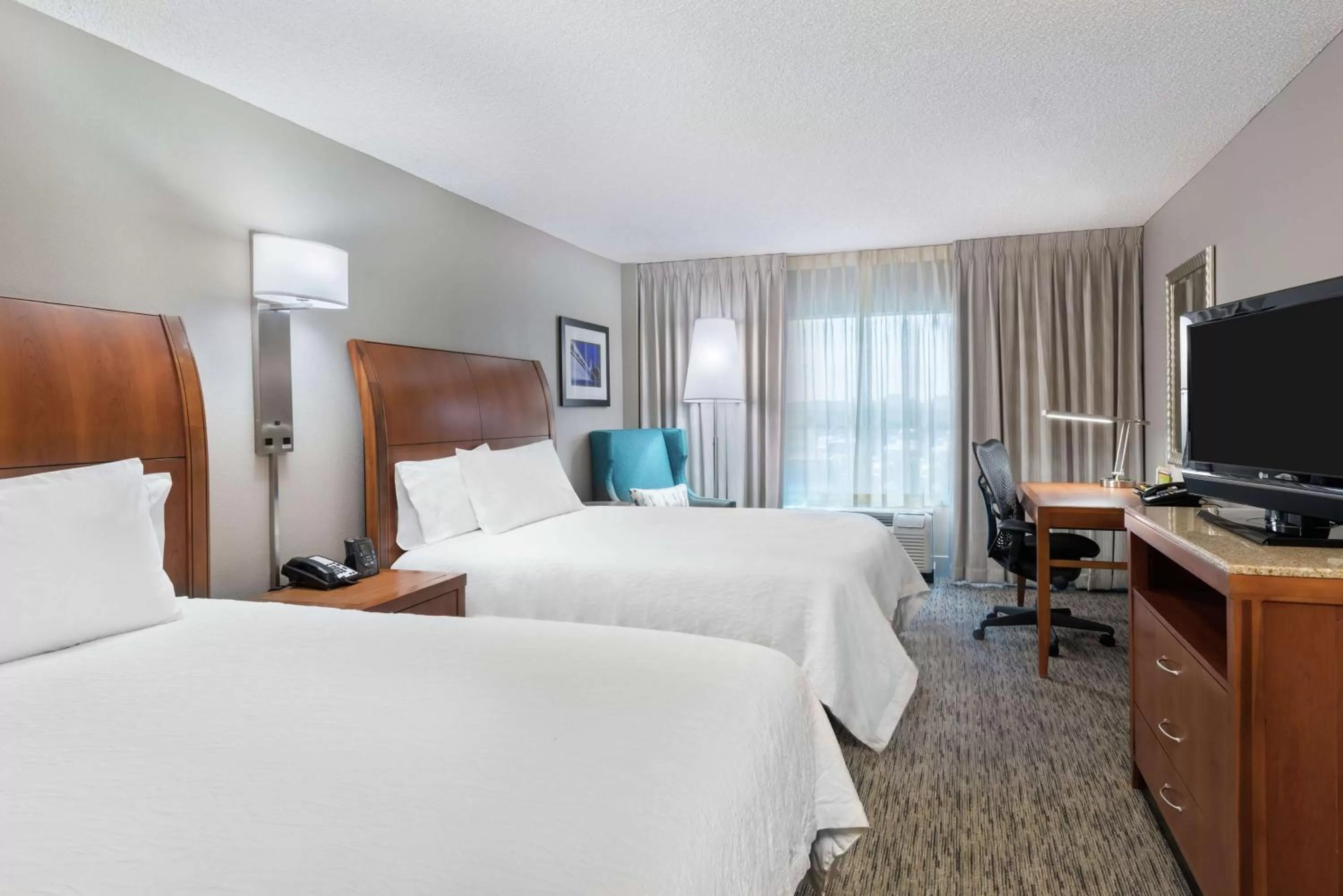 Queen Room with Two Queen Beds Disability/Hearing Accessible with Tub in Hilton Garden Inn Tampa Airport/Westshore