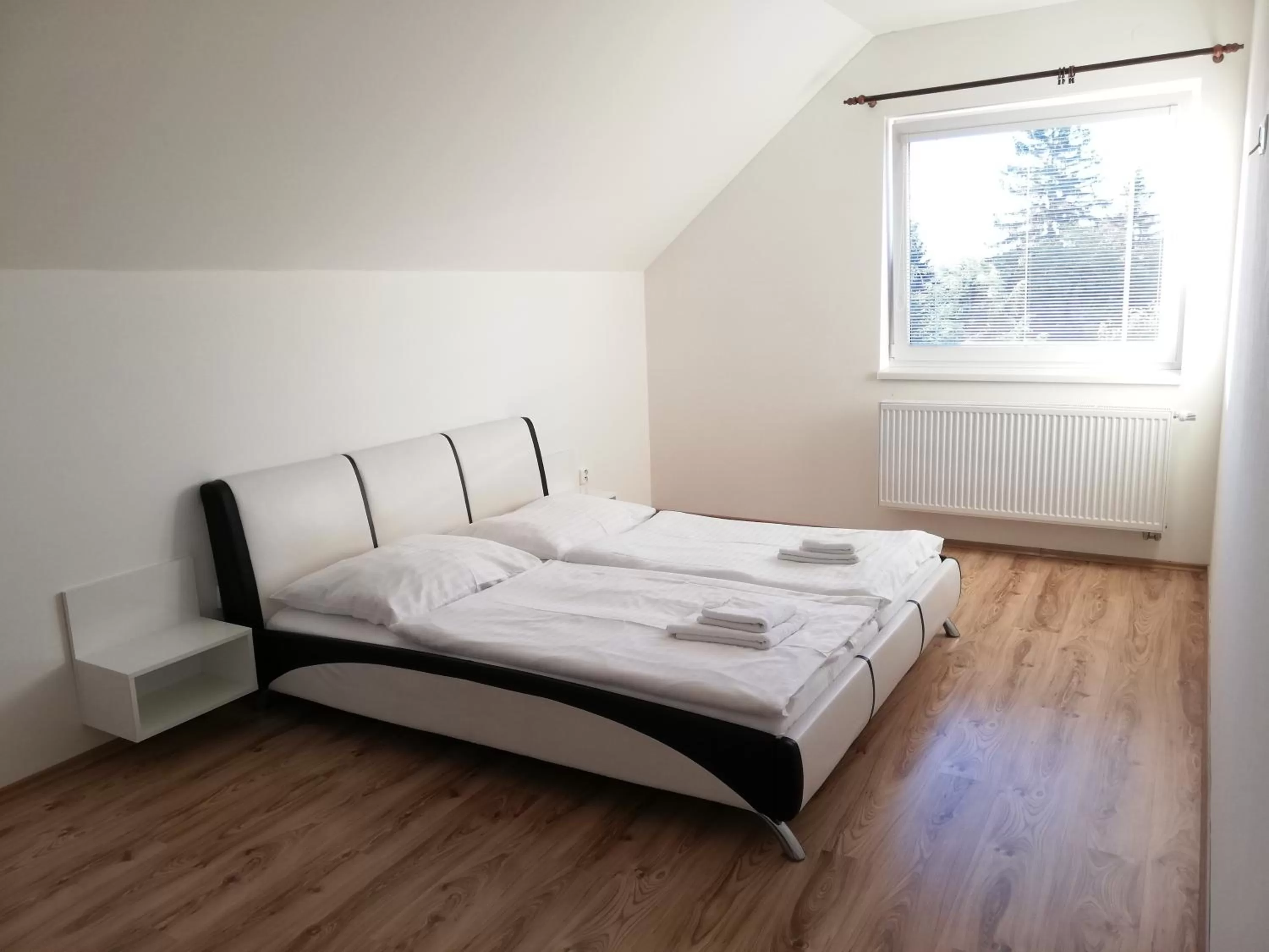 Photo of the whole room, Bed in Motel Senec