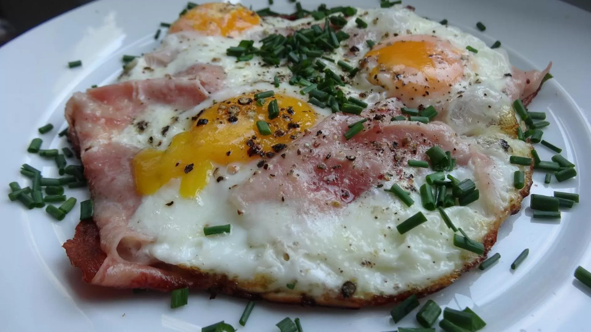 Breakfast in Frile Apartments