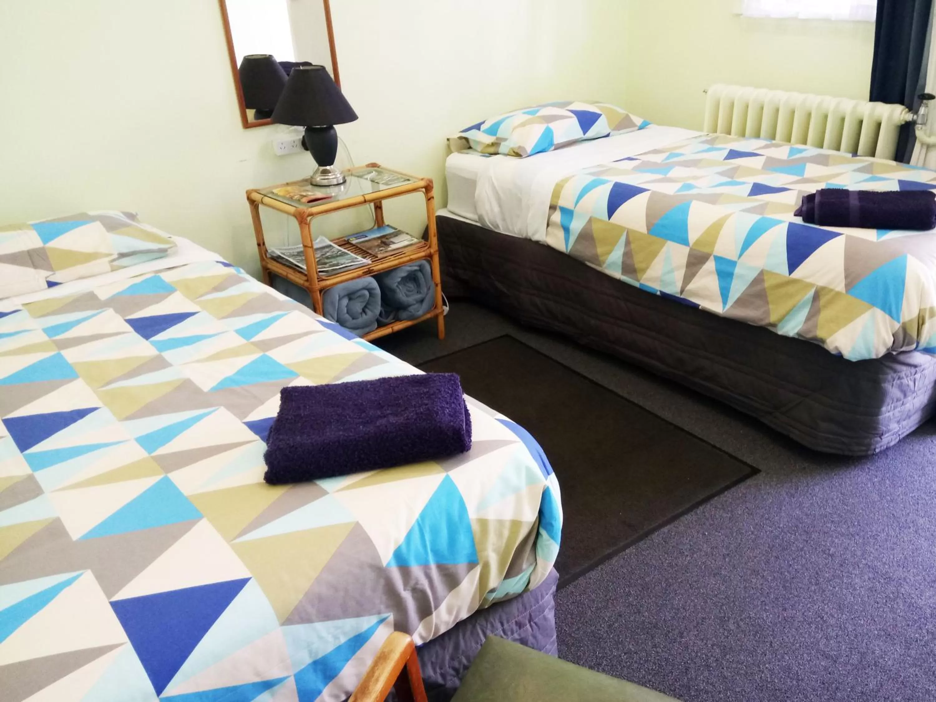 Photo of the whole room, Bed in Braemar House B&B and YHA Hostel