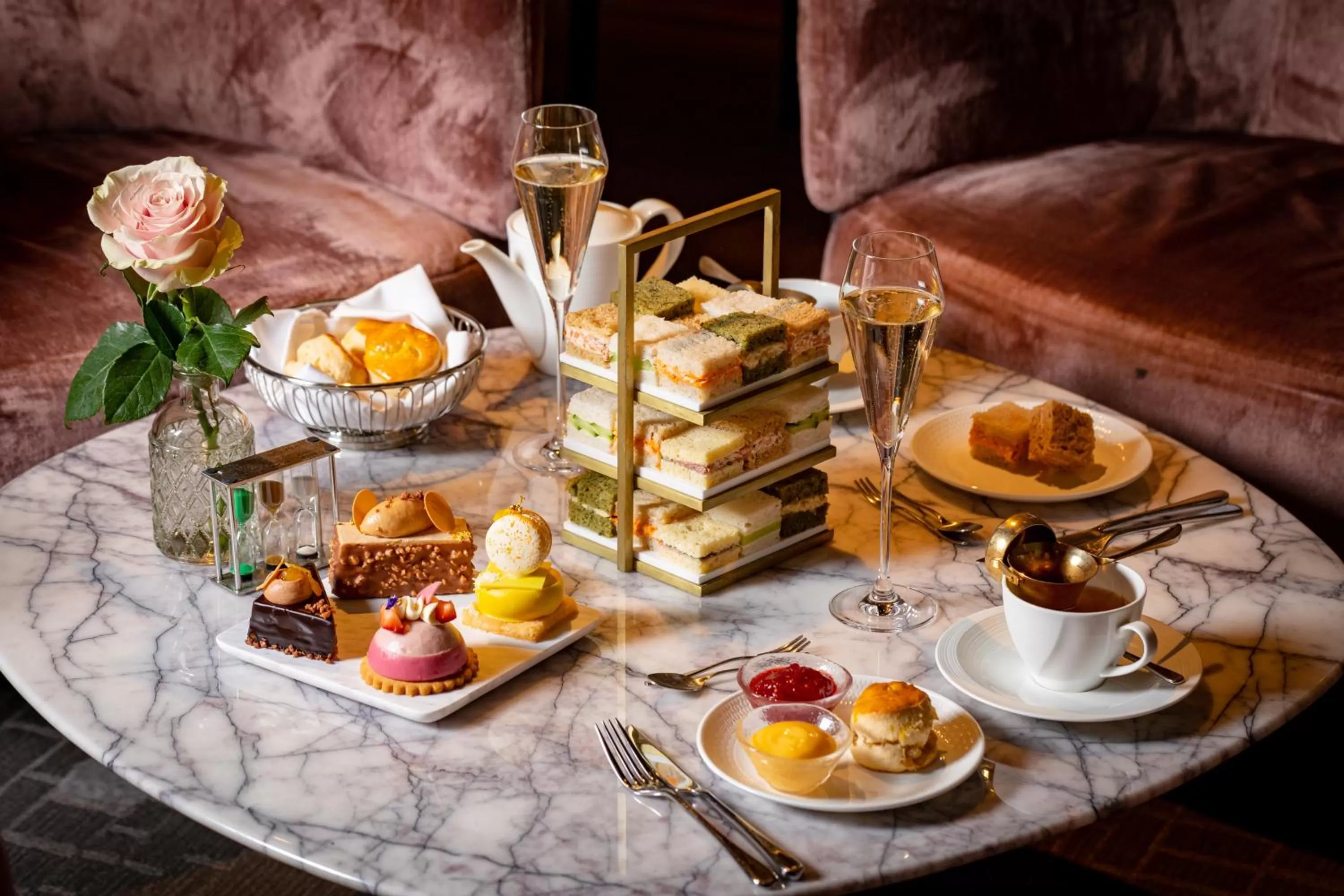 Restaurant/places to eat in The Londoner