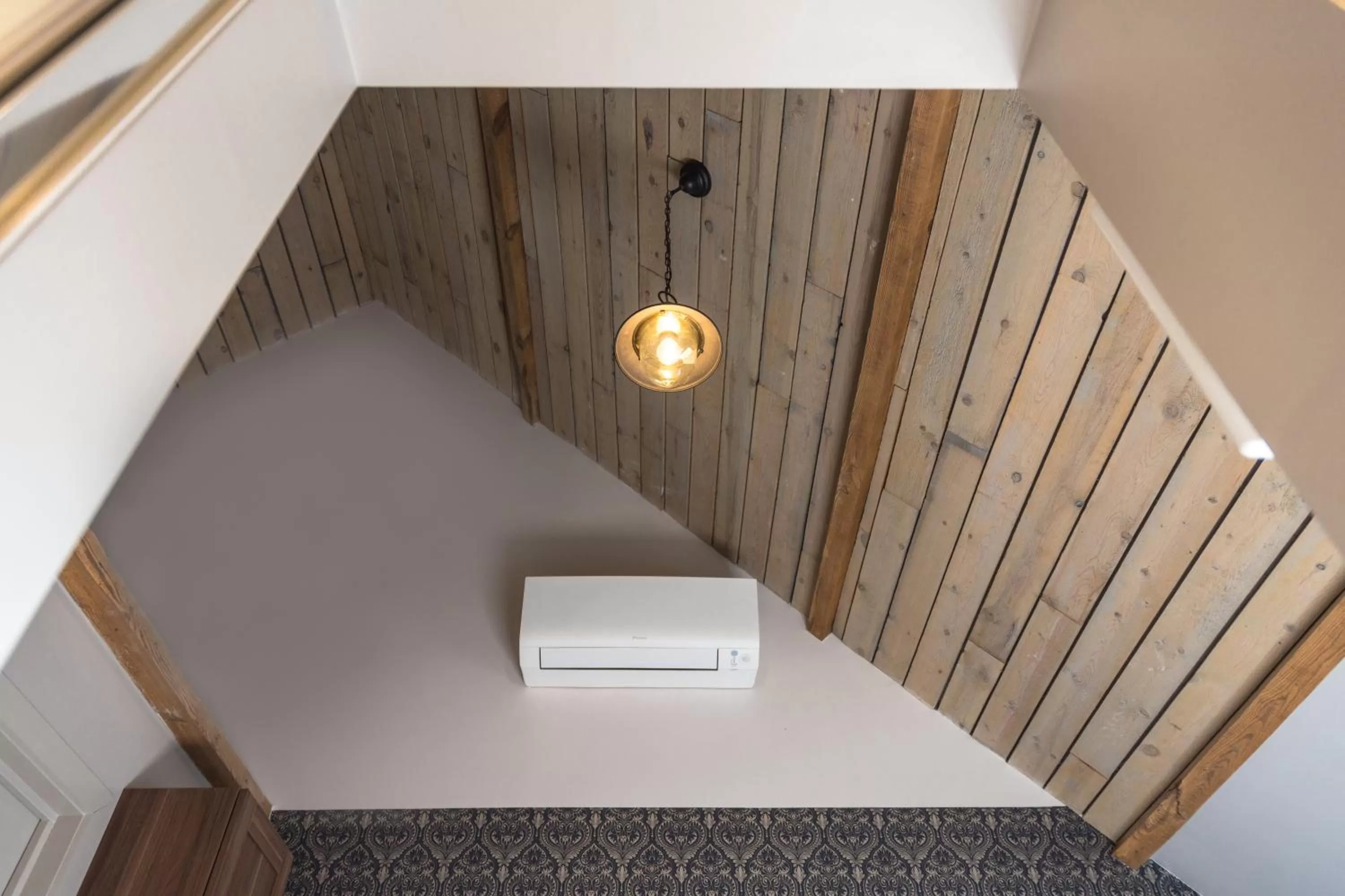 TV/Entertainment Center in Oud Gemeentehuis