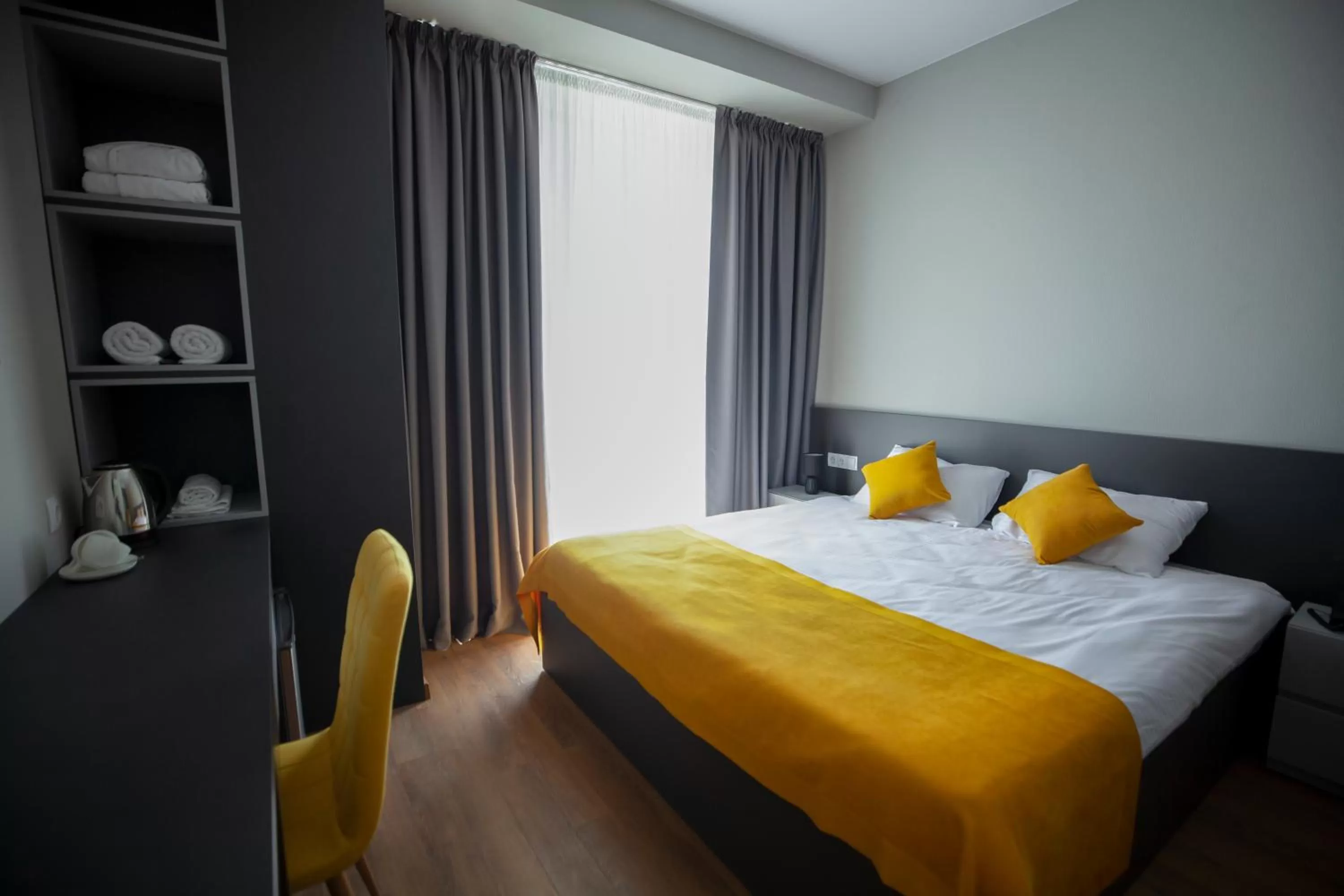 Photo of the whole room, Bed in Old City Boutique Hotel