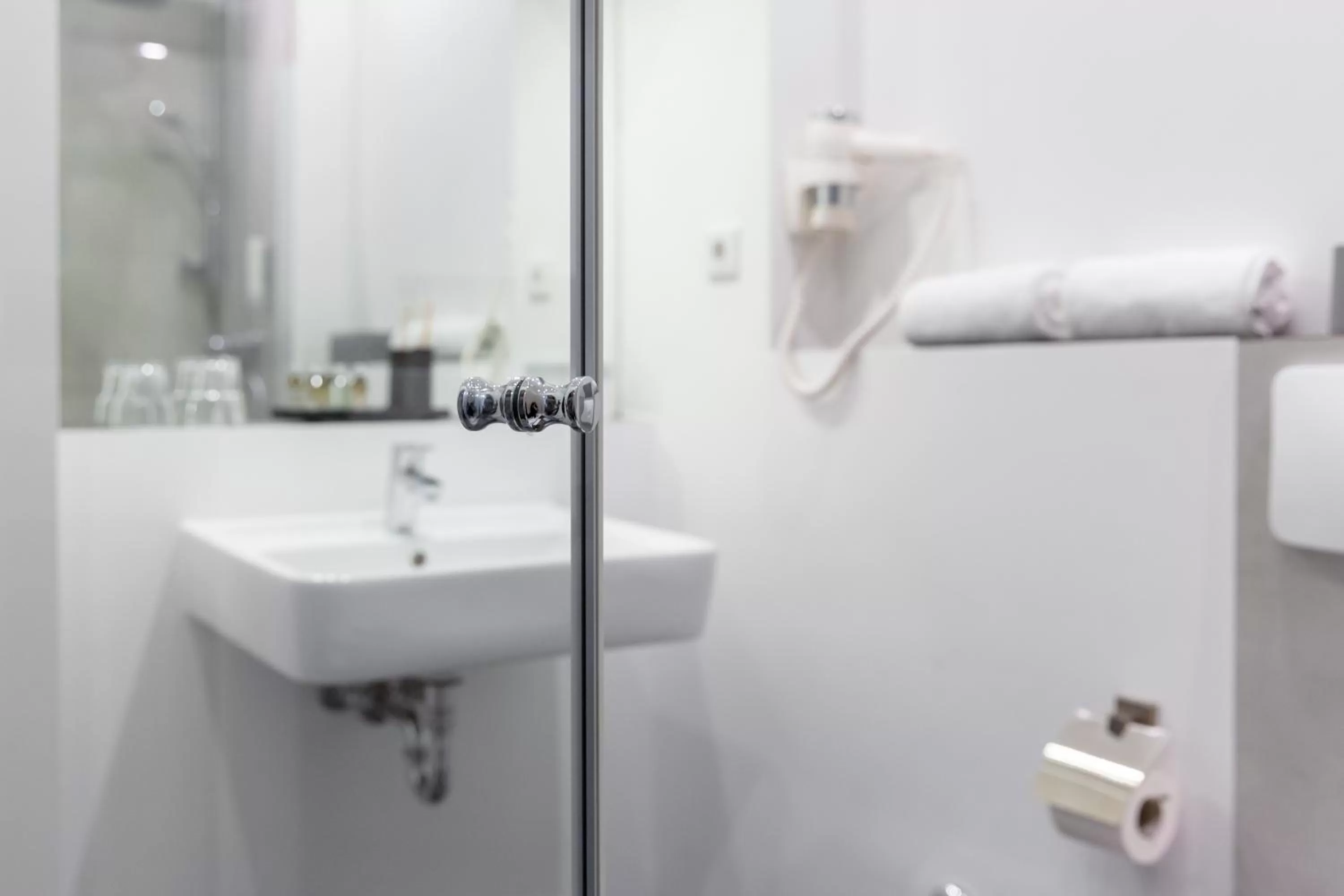 Bathroom in Parkhotel FRITZ am Brunnen