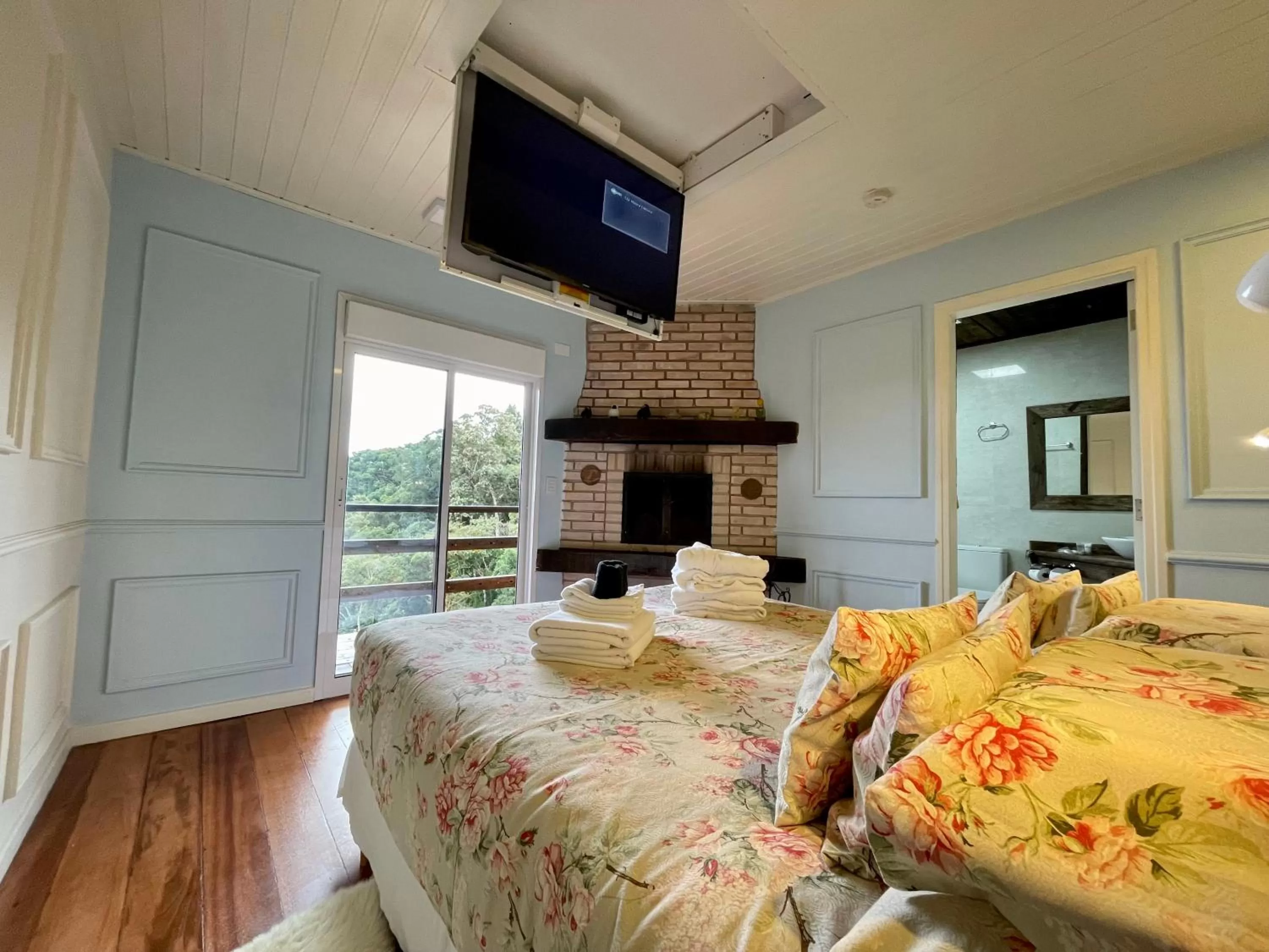 Bedroom, Bed in Pousada Alto Da Boa Vista