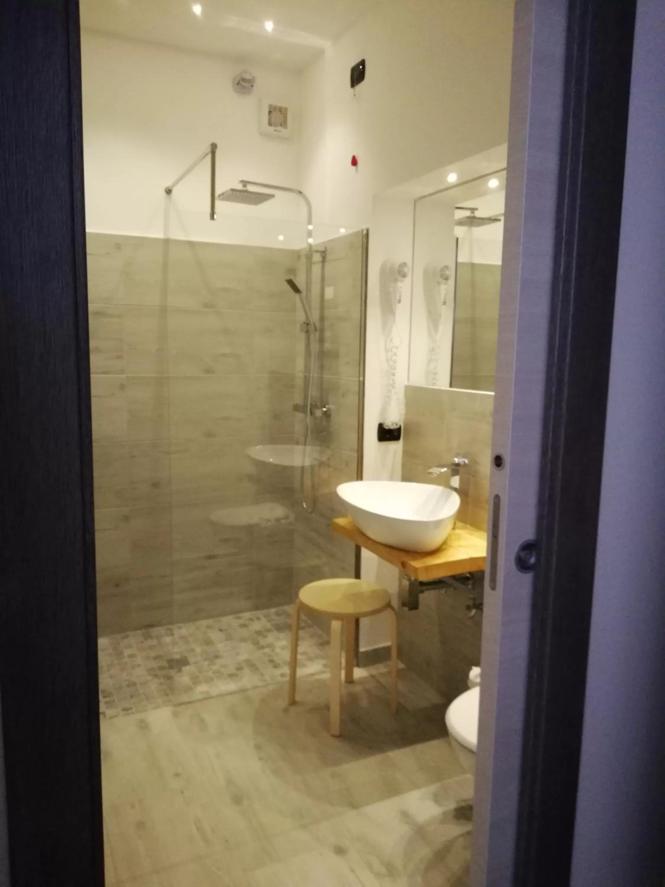 Bathroom in UP&B Rooms Catania