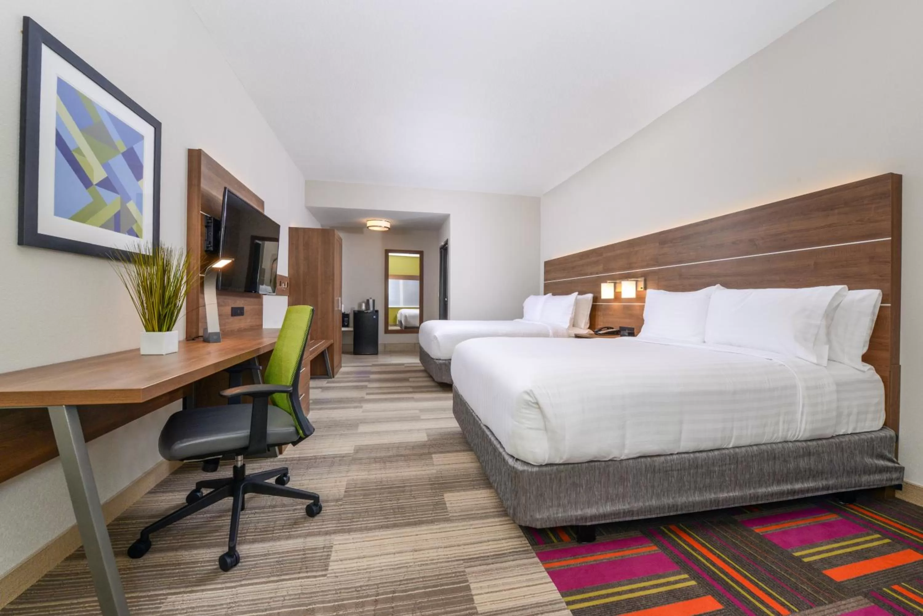 Photo of the whole room, Bed in Holiday Inn Express & Suites Alachua - Gainesville Area by IHG