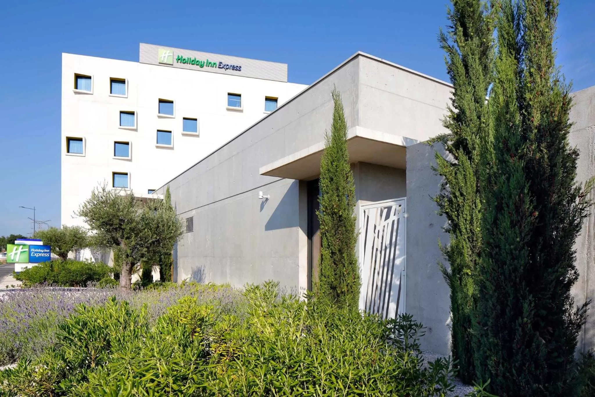 Property building in Holiday Inn Express Montpellier - Odysseum by IHG