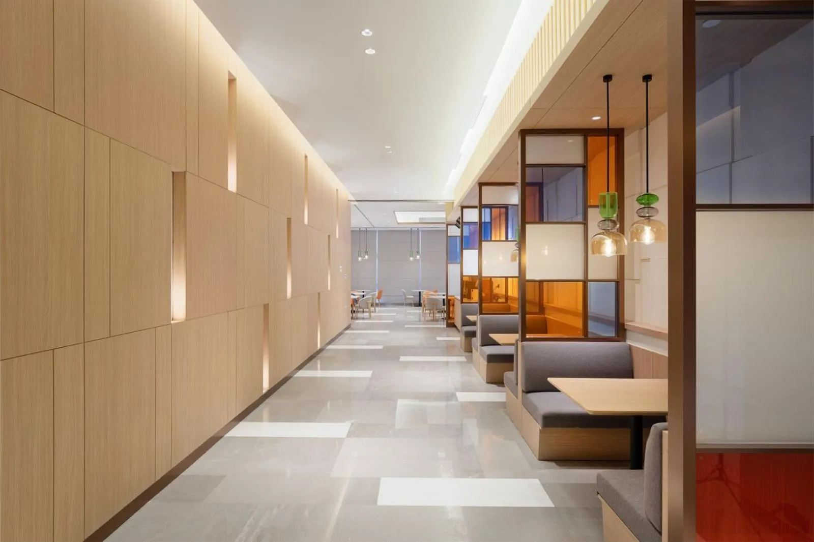 Restaurant/places to eat in Holiday Inn Express Shunde Daliang by IHG