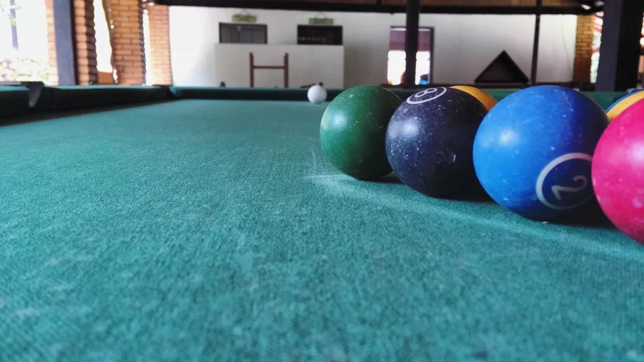 Billiards in Pousada Cantinho do Mundo