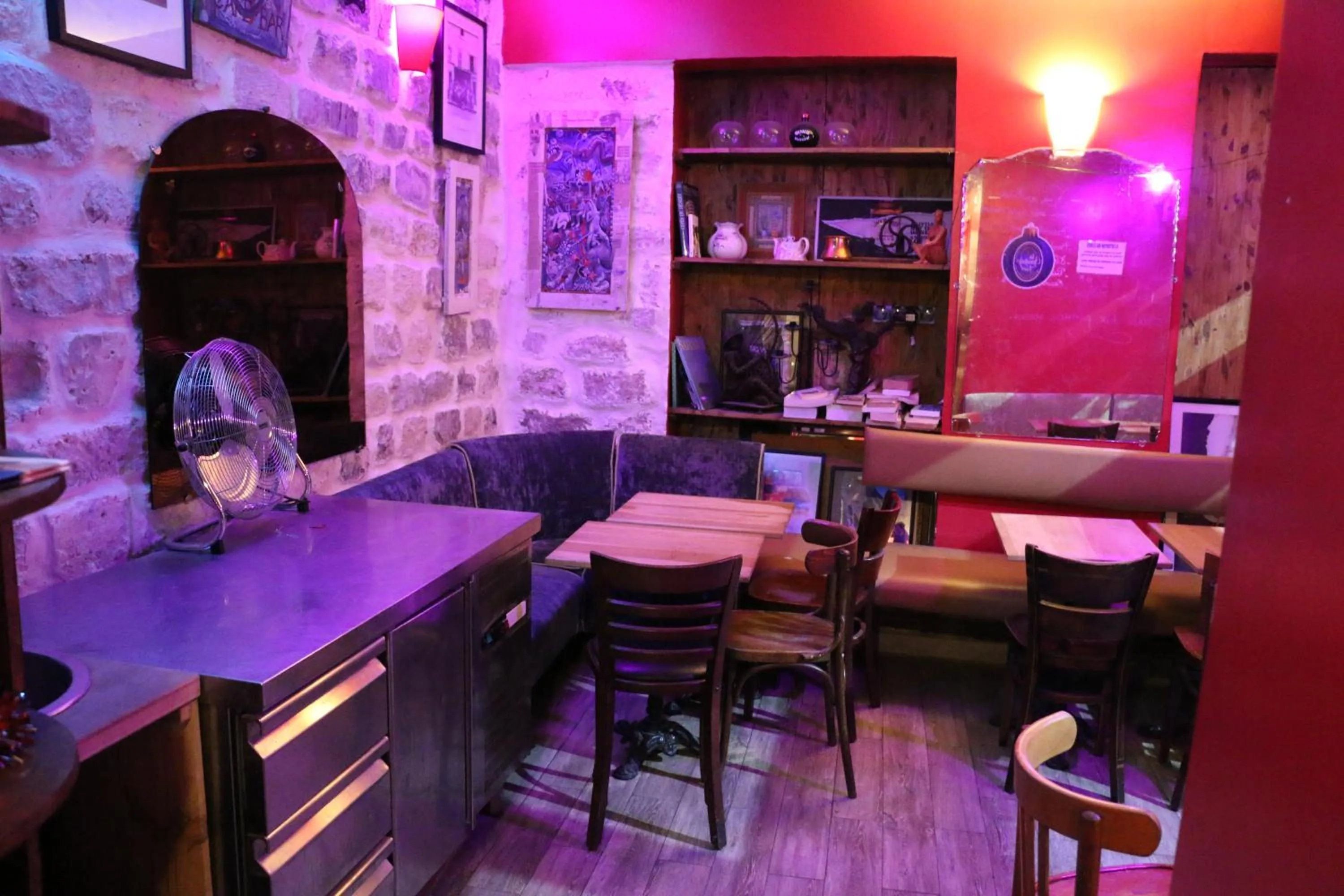 Library in Grand Hôtel de Clermont