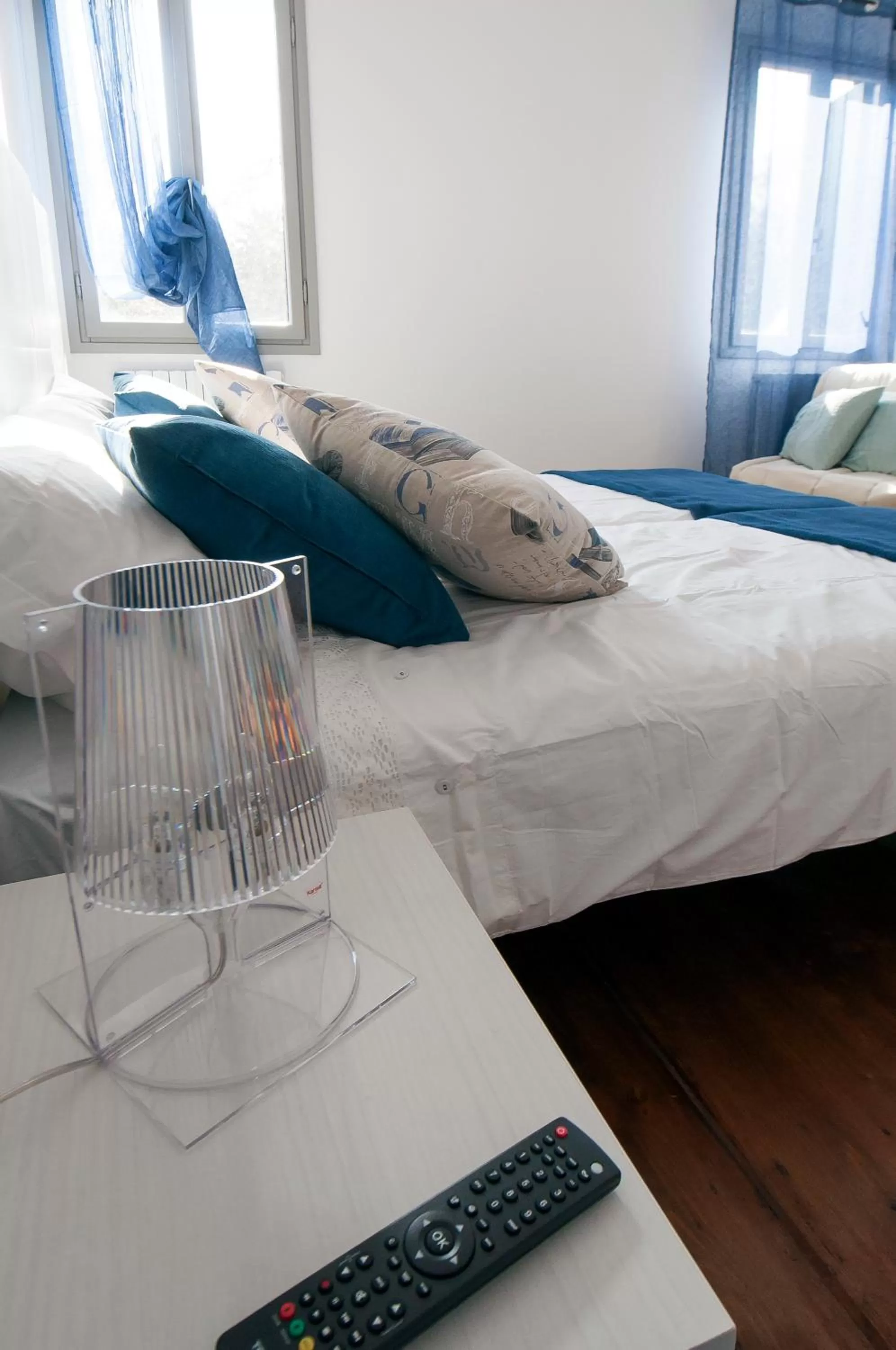 Decorative detail, Bed in Scrovegni Room & Breakfast