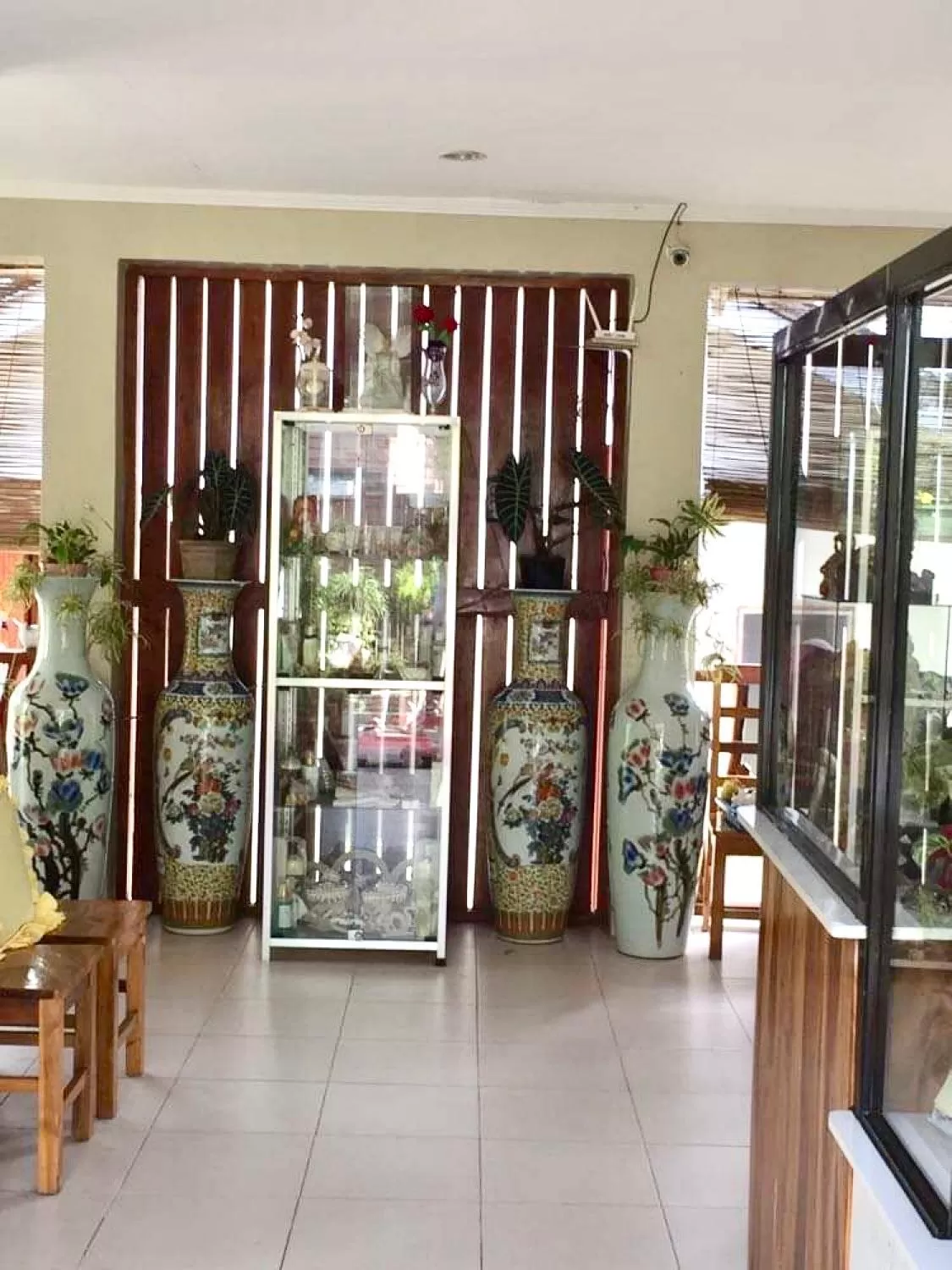 D's Oceanview Beach Resort