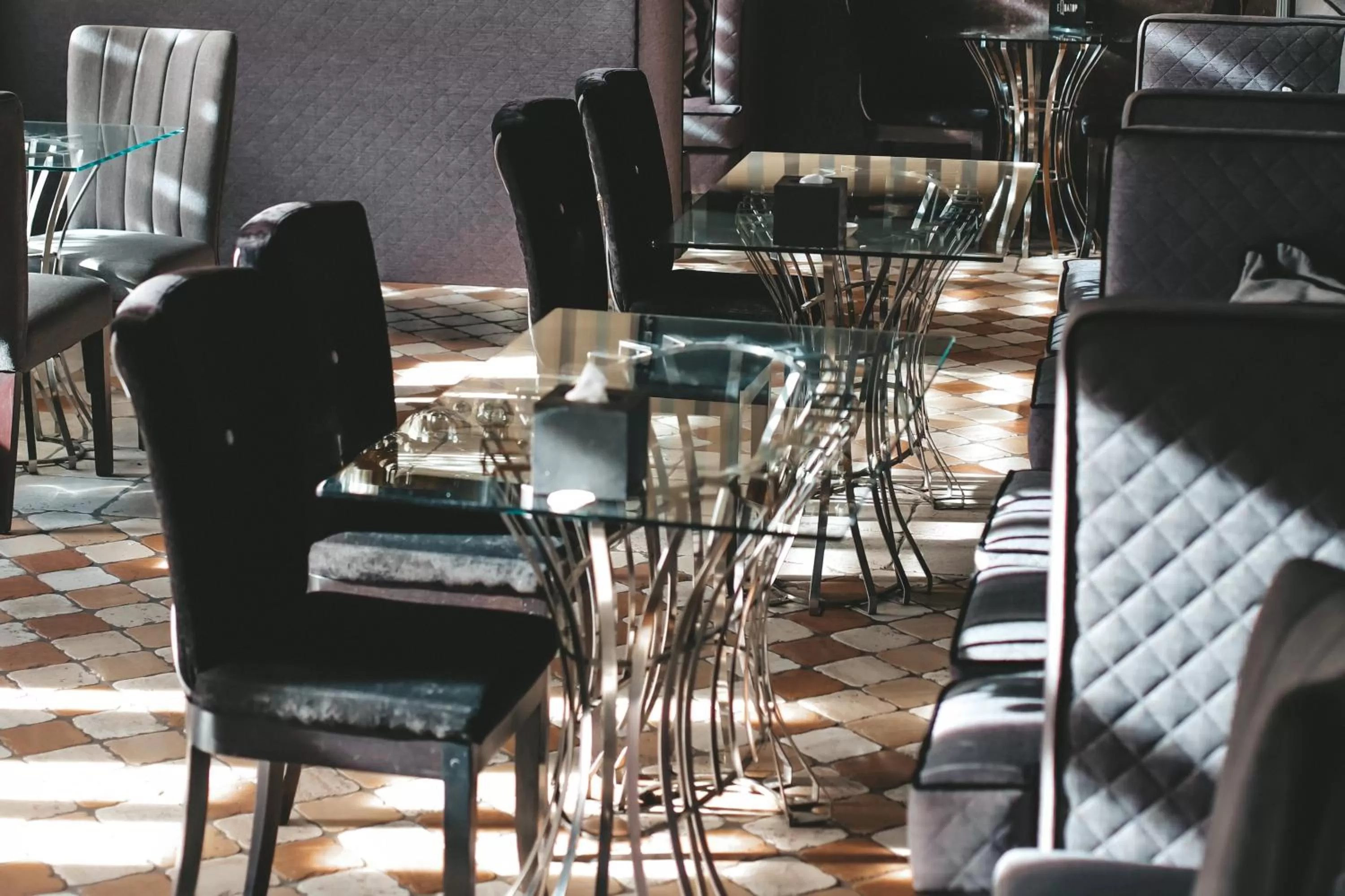 Restaurant/places to eat in Georg Palace Hotel