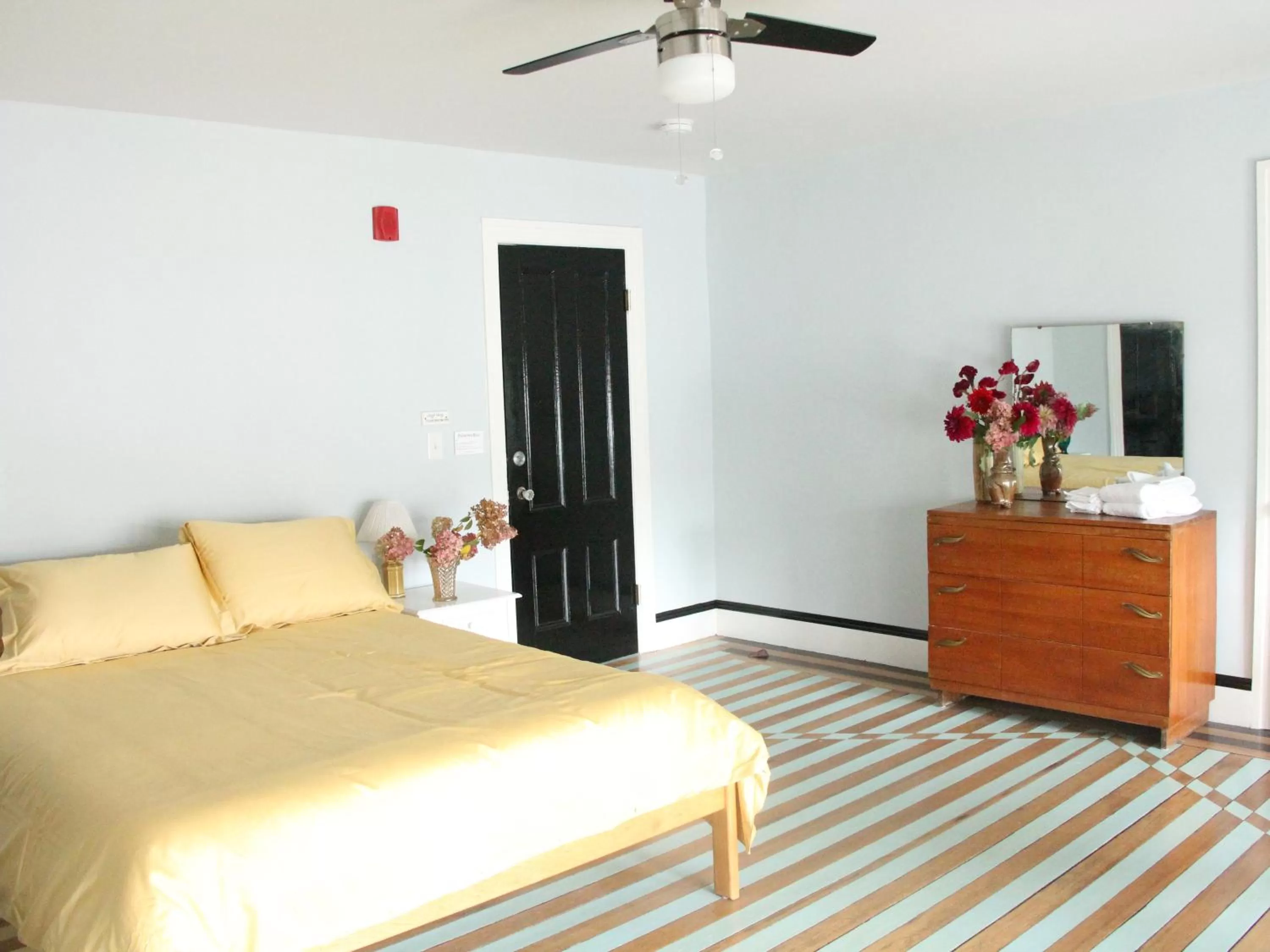 Bed in The Wedding Cake House