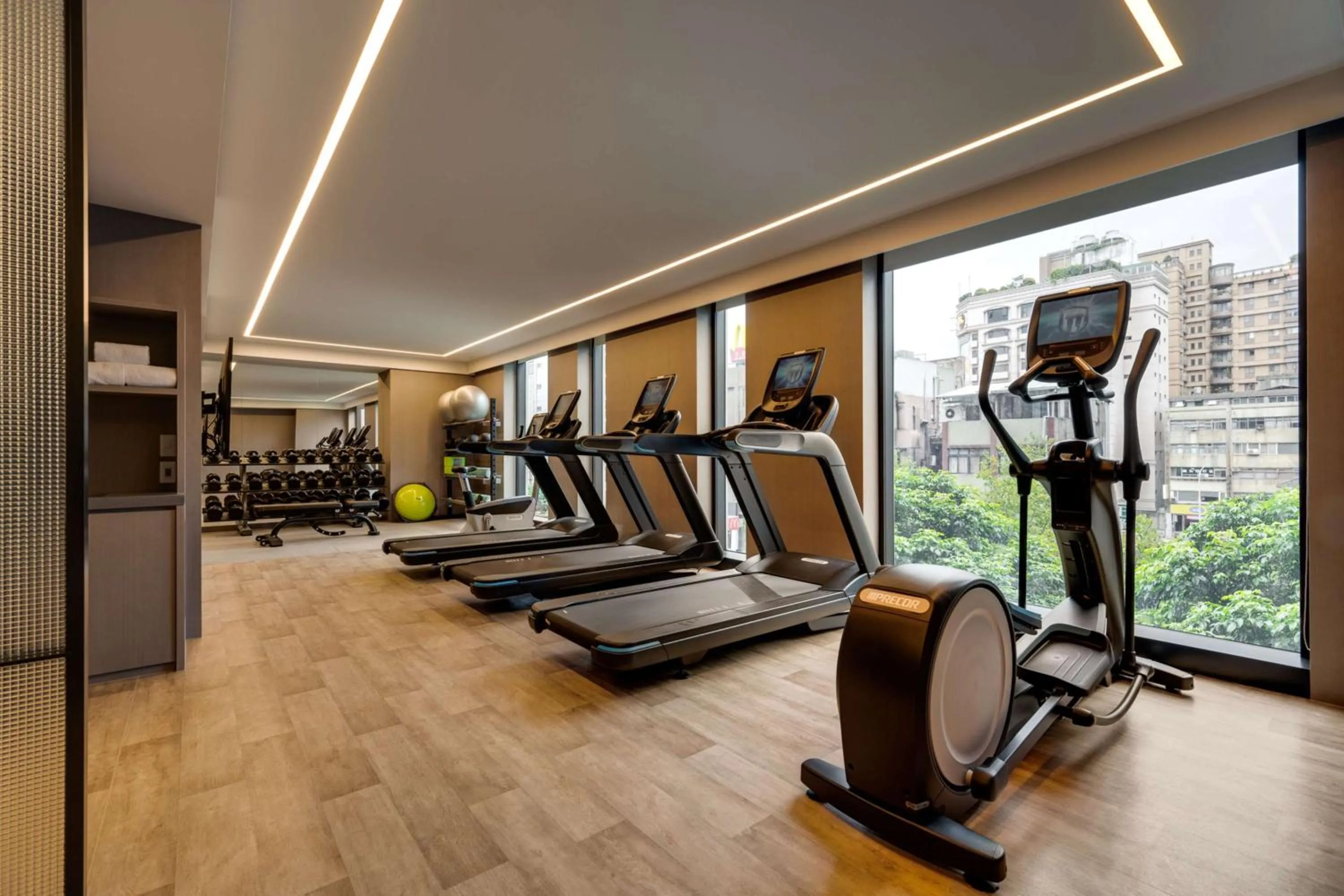 Fitness centre/facilities in Hotel Resonance Taipei, Tapestry Collection by Hilton