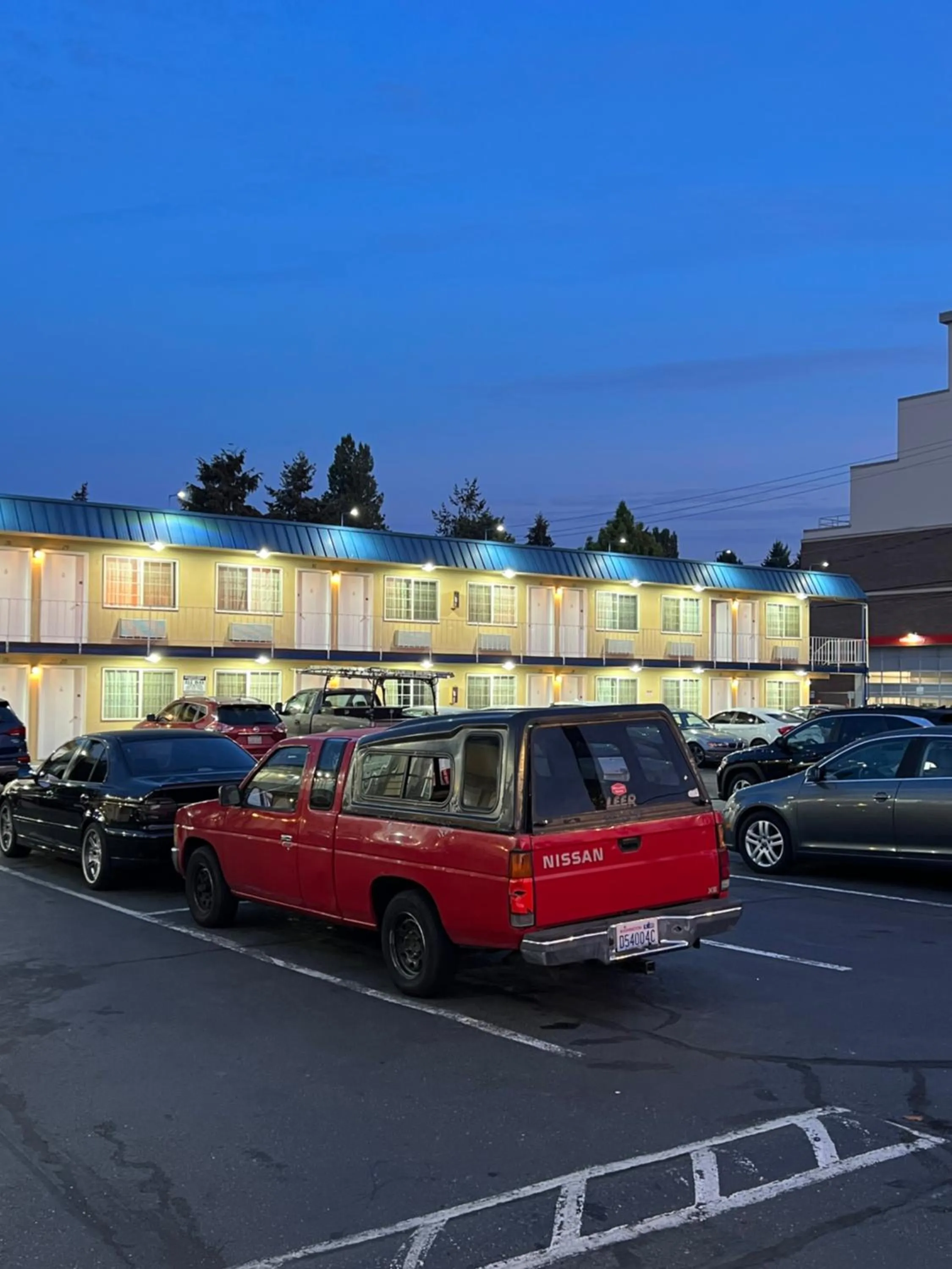 Property building in Columbus Motor Inn