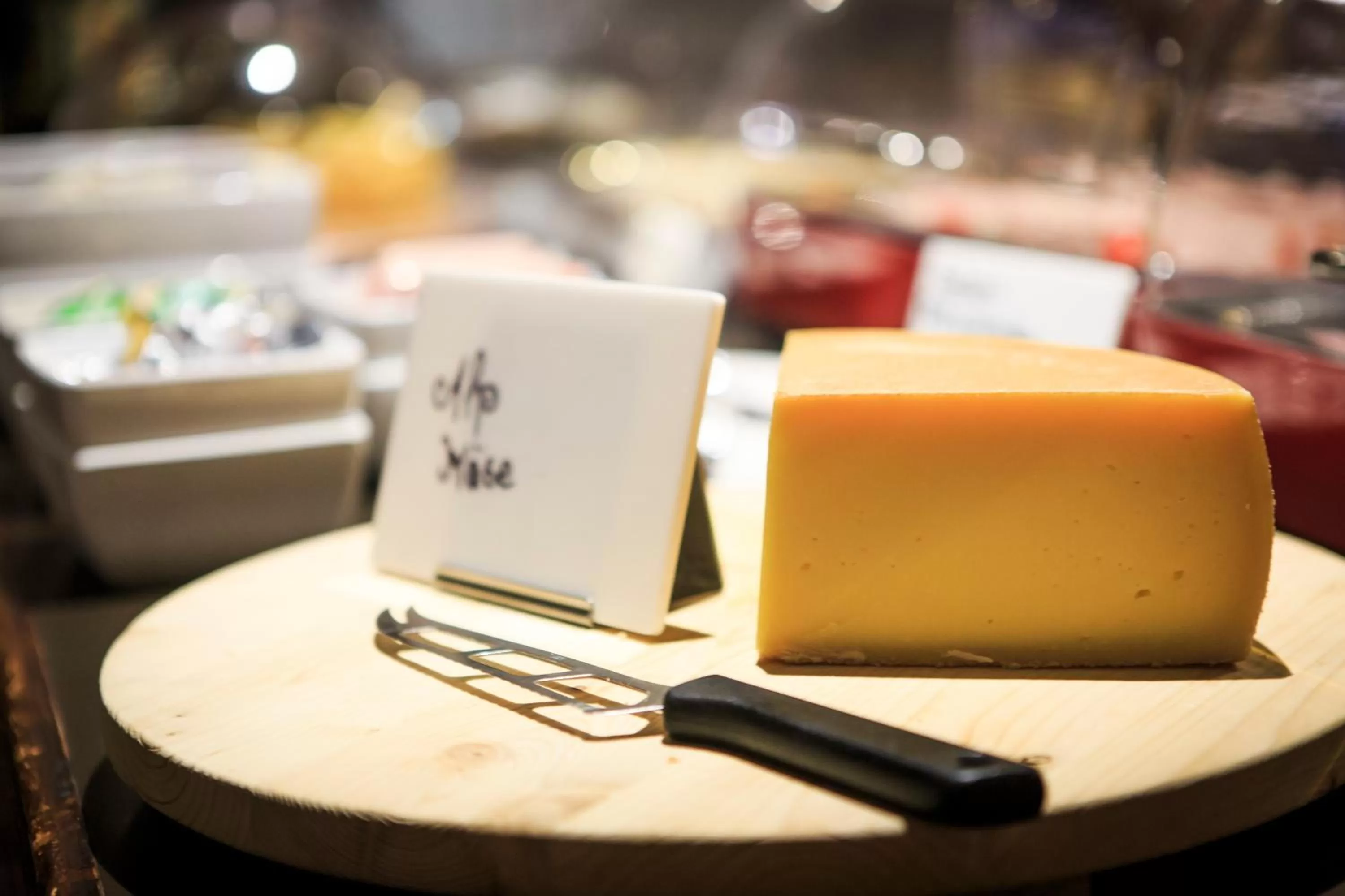 Buffet breakfast in Swiss-Chalet Merlischachen - Romantik Schloss-Hotel am See