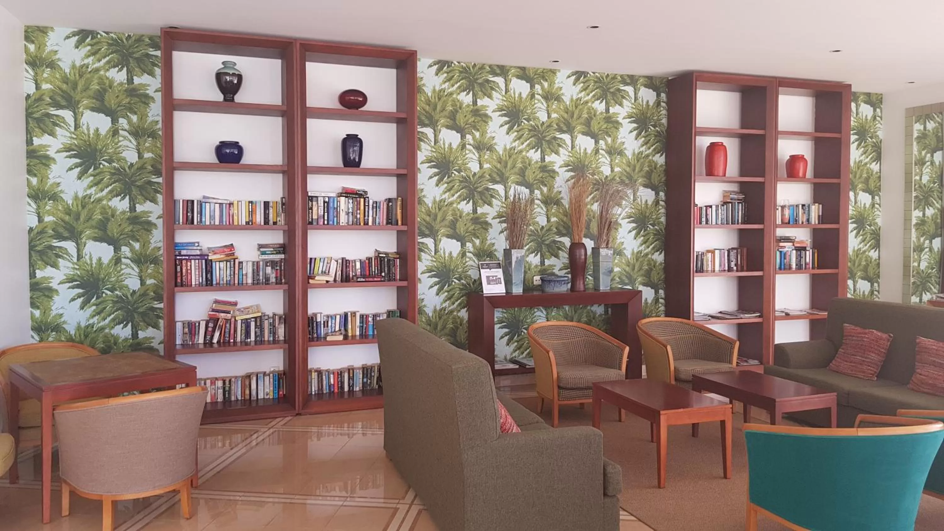 Library in Pestana Alvor Park Suites Hotel