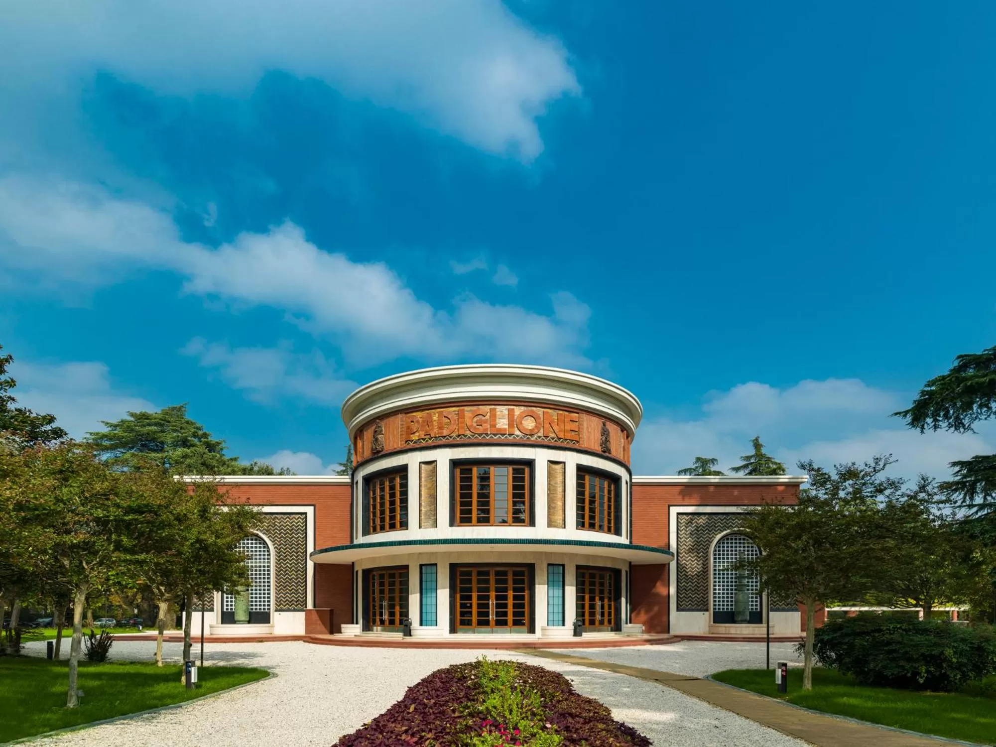 Evening entertainment in Grand Hotel Castrocaro Longlife Formula