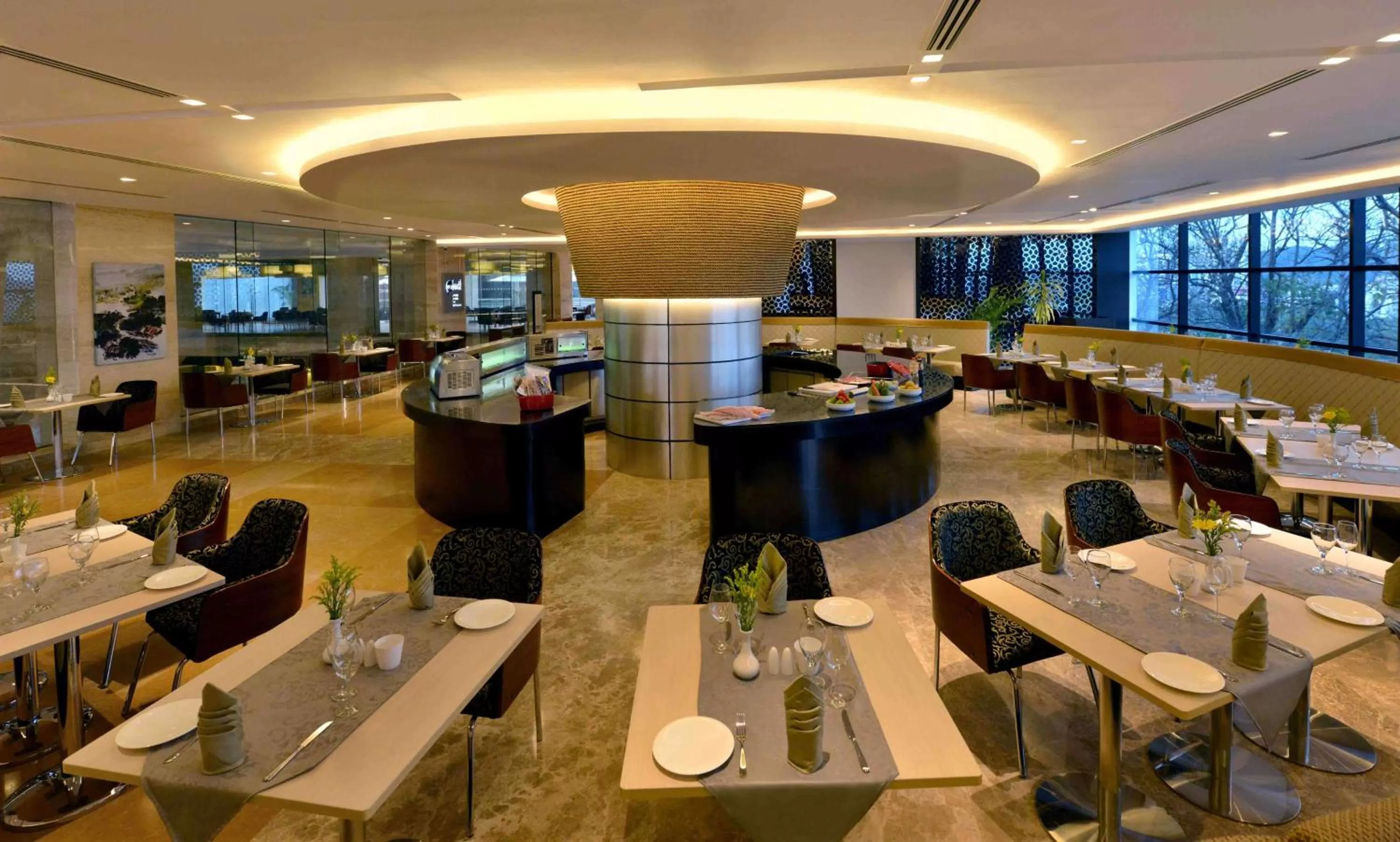 Restaurant/places to eat in Radisson Blu Chattogram Bay View