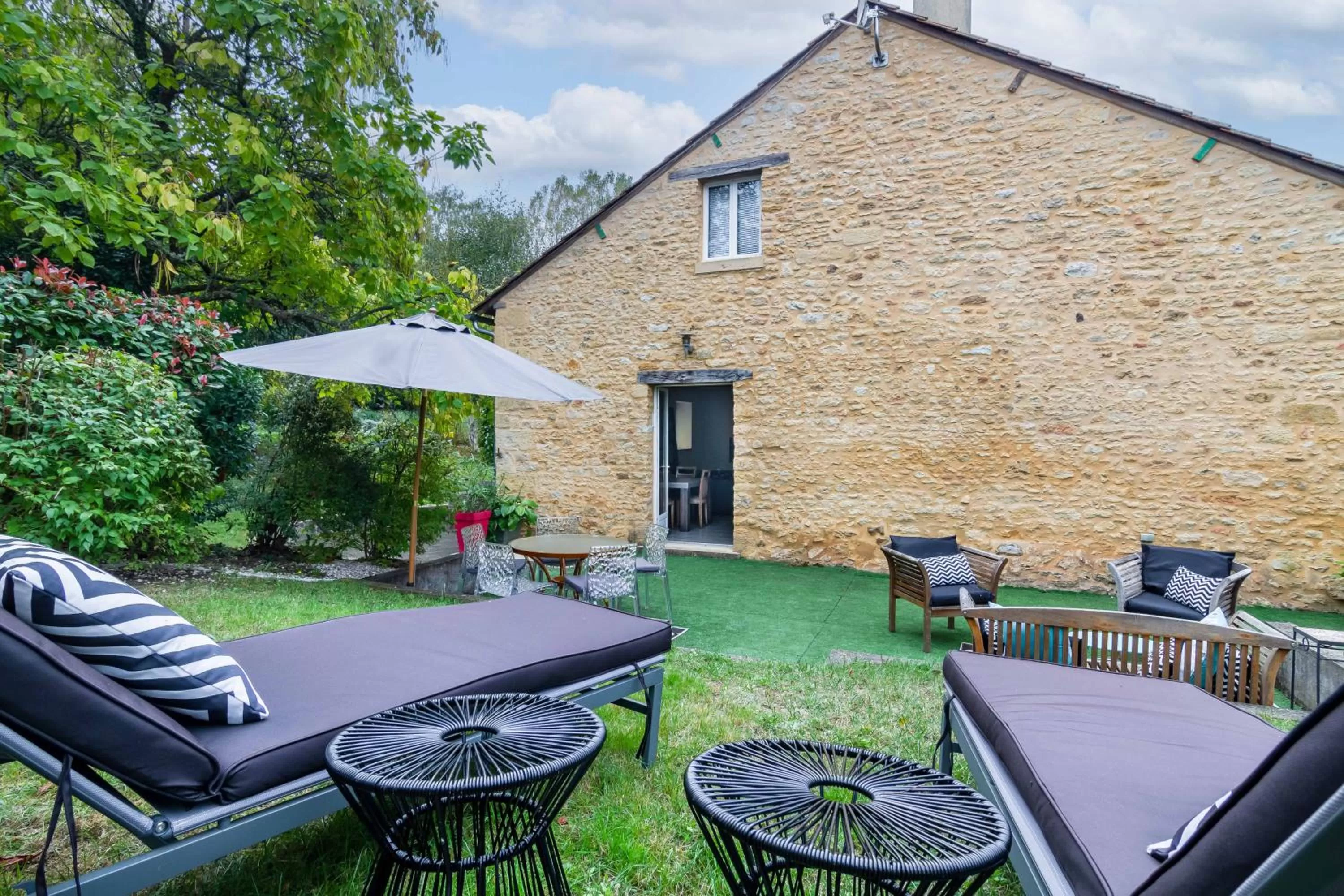 Patio in Le Clos Vallis