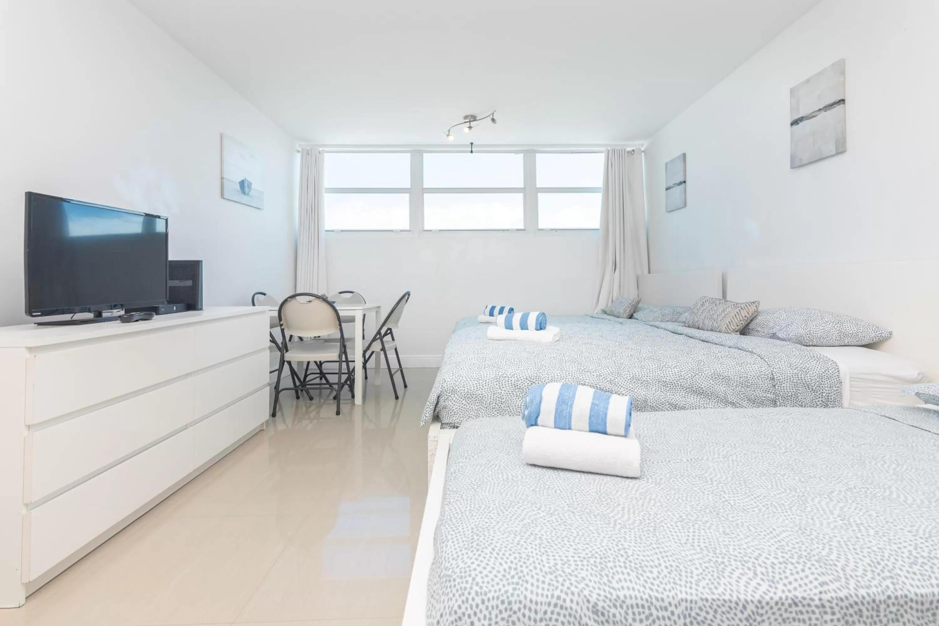 Photo of the whole room in Girasole Rentals