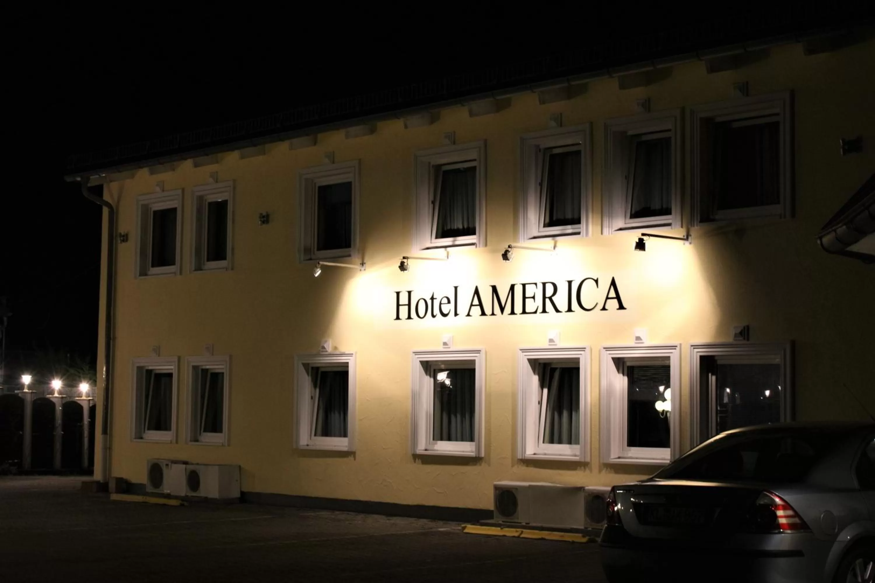 Facade/entrance in Hotel America