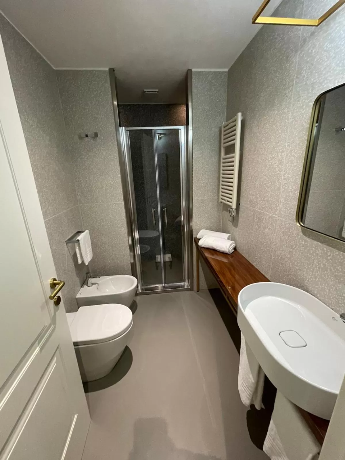 Shower in 20 Miglia Albergo Diffuso