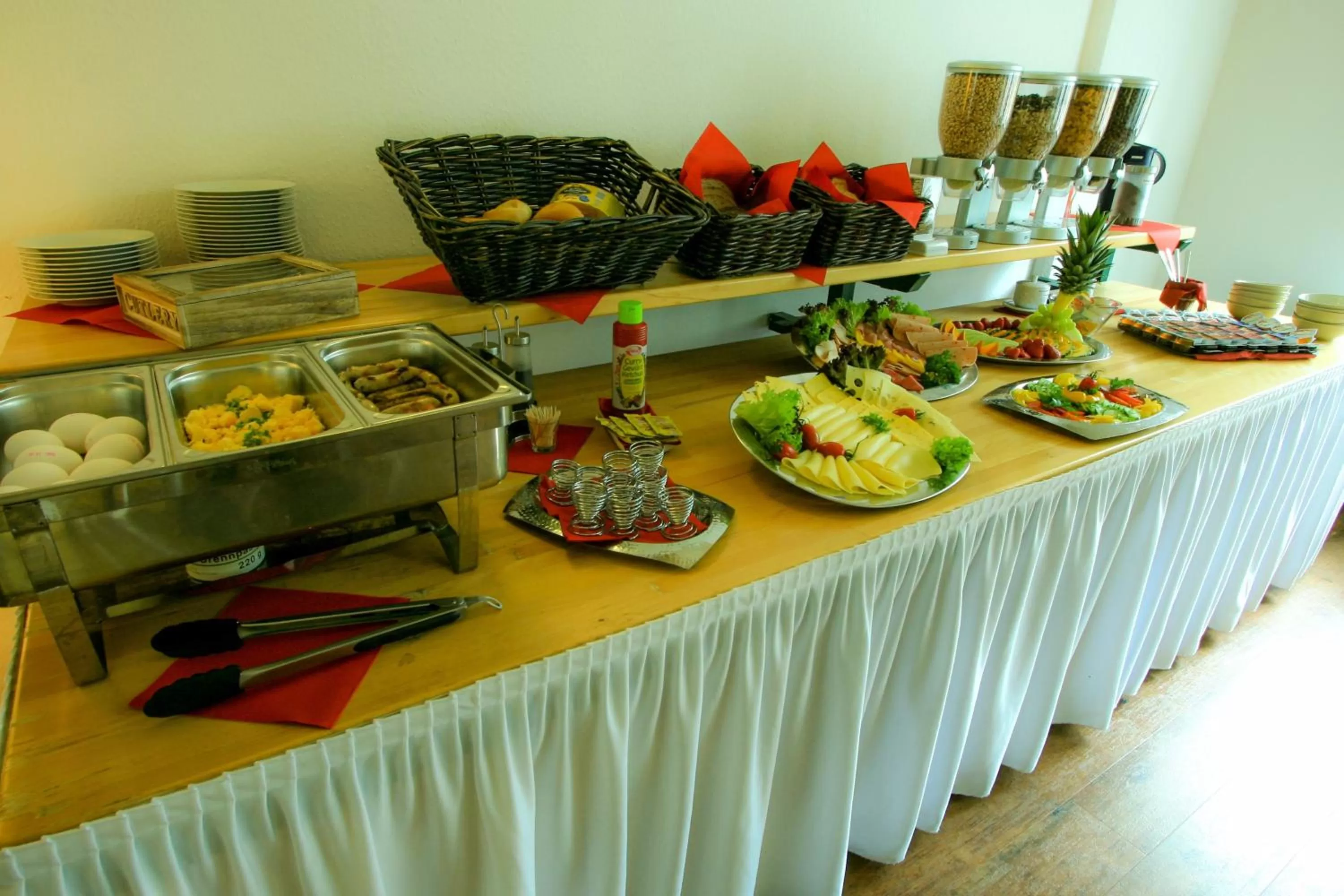 Buffet breakfast in T3 Hotel Cityloft