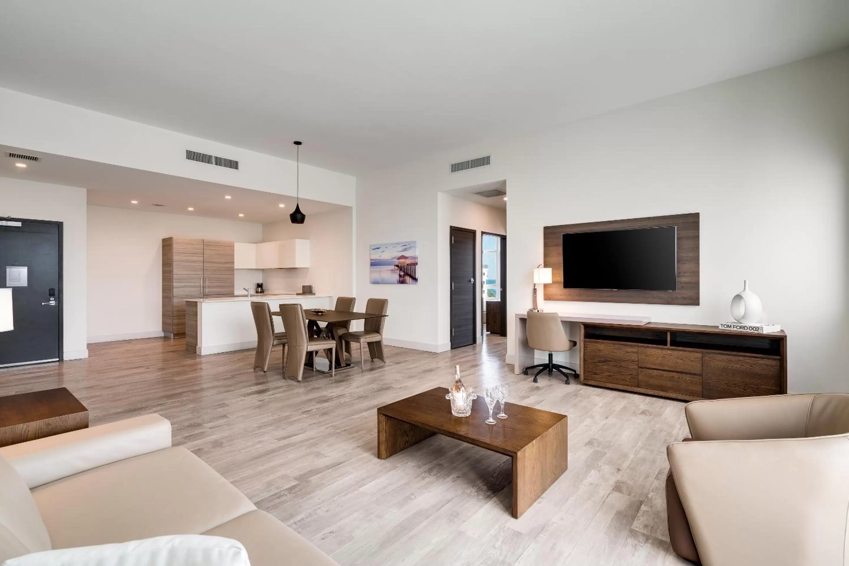 Kitchen or kitchenette in Costa Hollywood Beach Resort - An All Suite Hotel