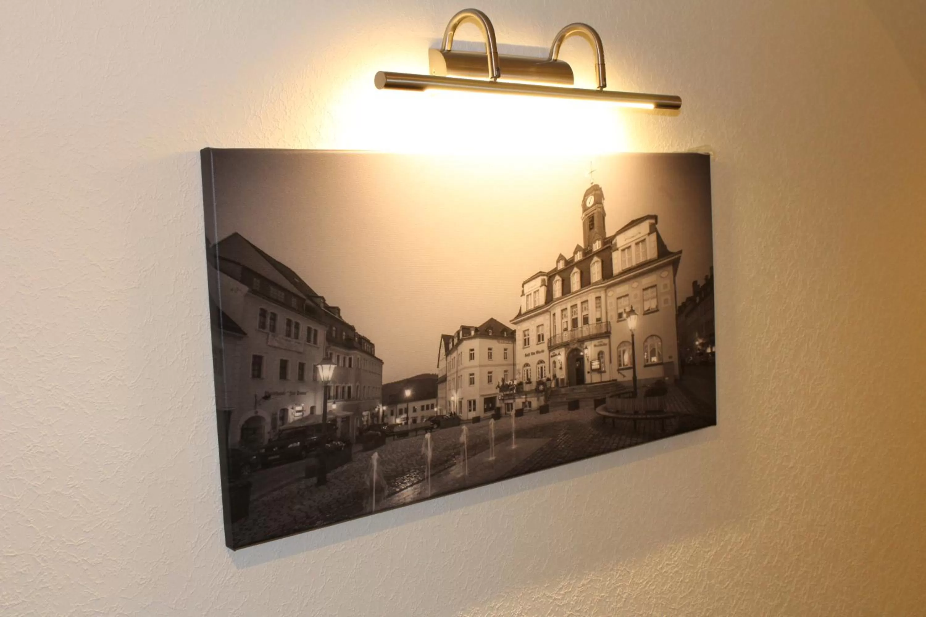 TV/Entertainment Center in Hotel Ratskeller Schwarzenberg