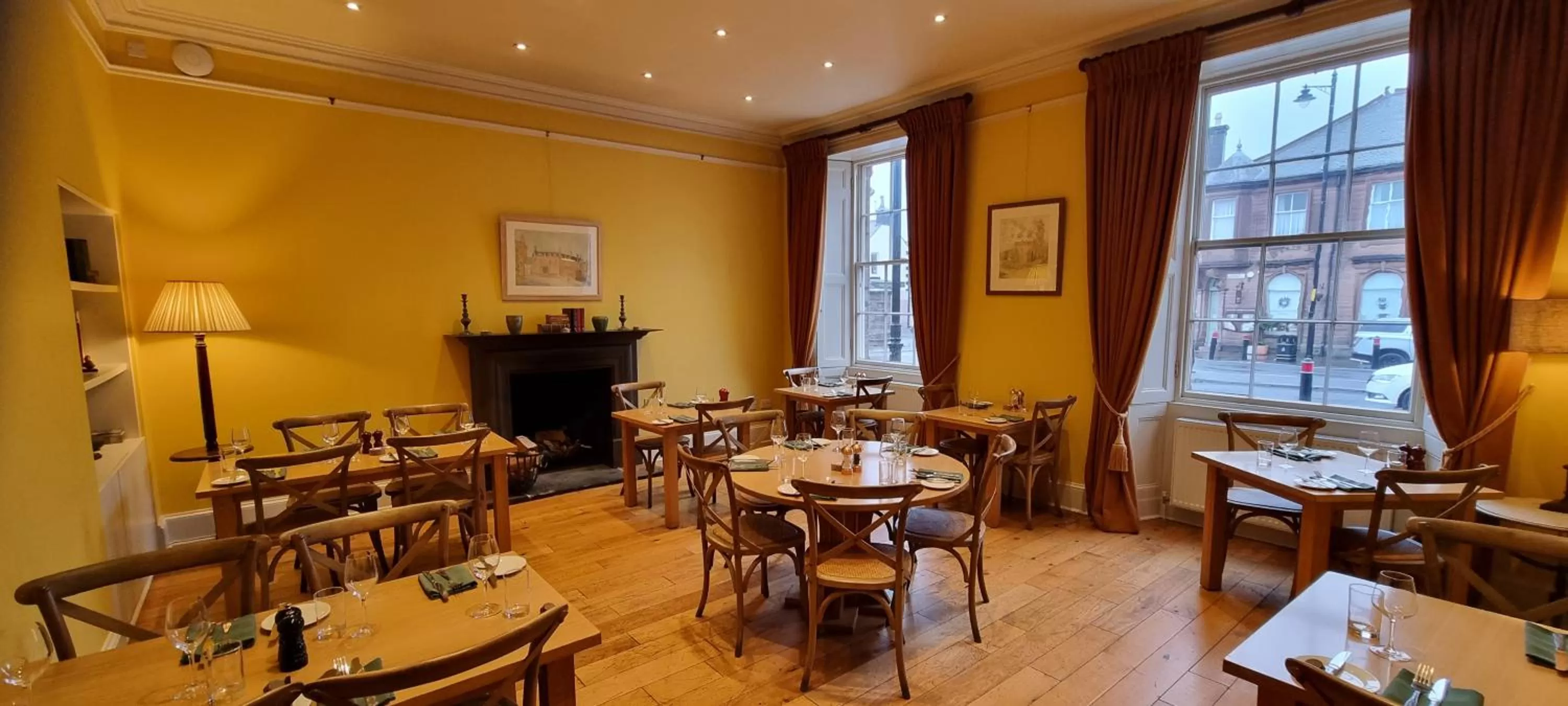 Restaurant/places to eat in Buccleuch and Queensberry Arms Hotel