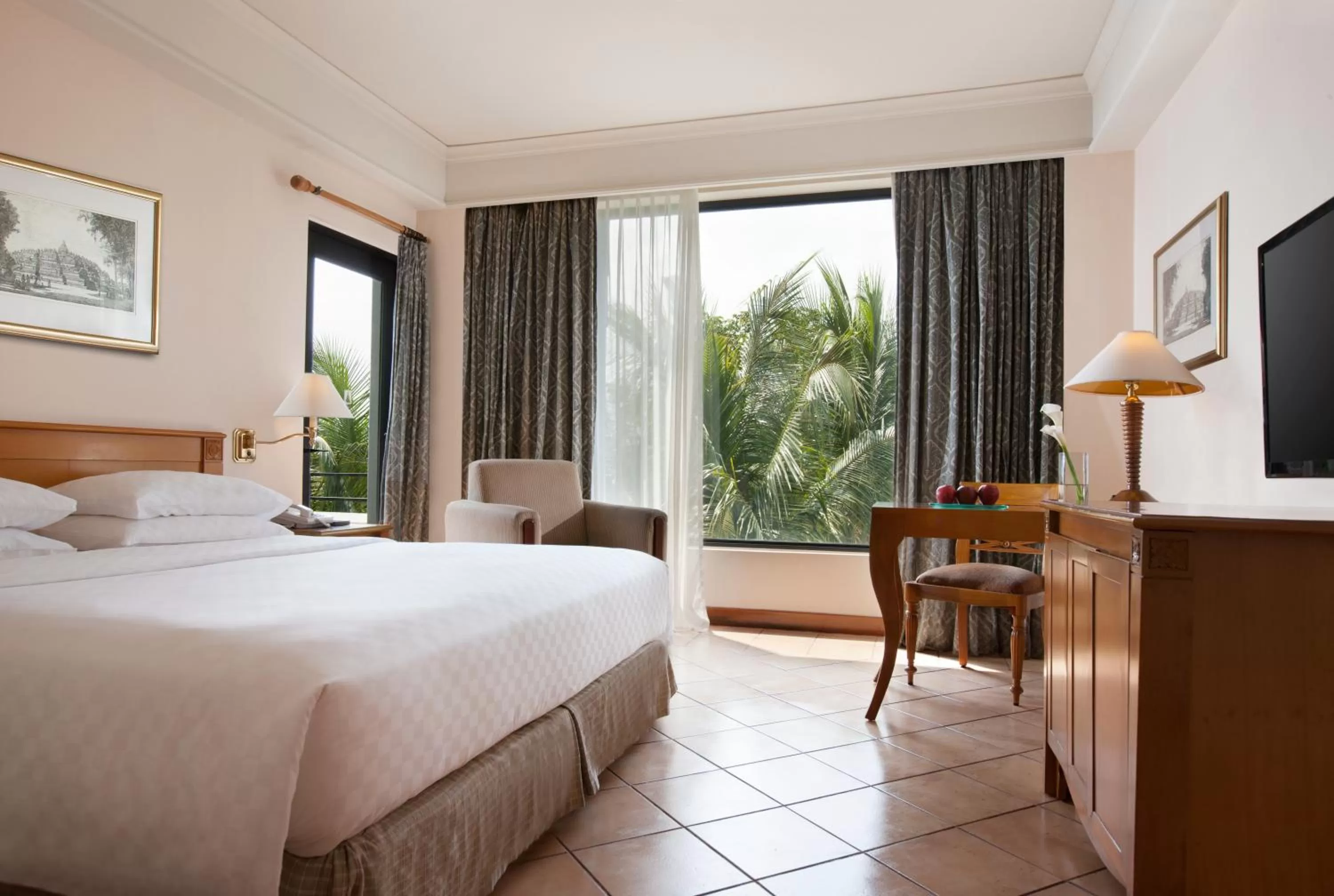 Bedroom, Bed in Hyatt Regency Yogyakarta