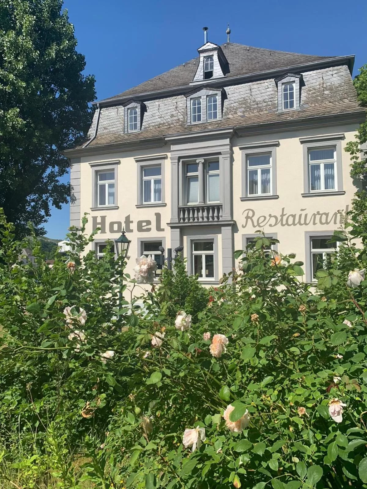 Property Building in Hotel Villa Keller