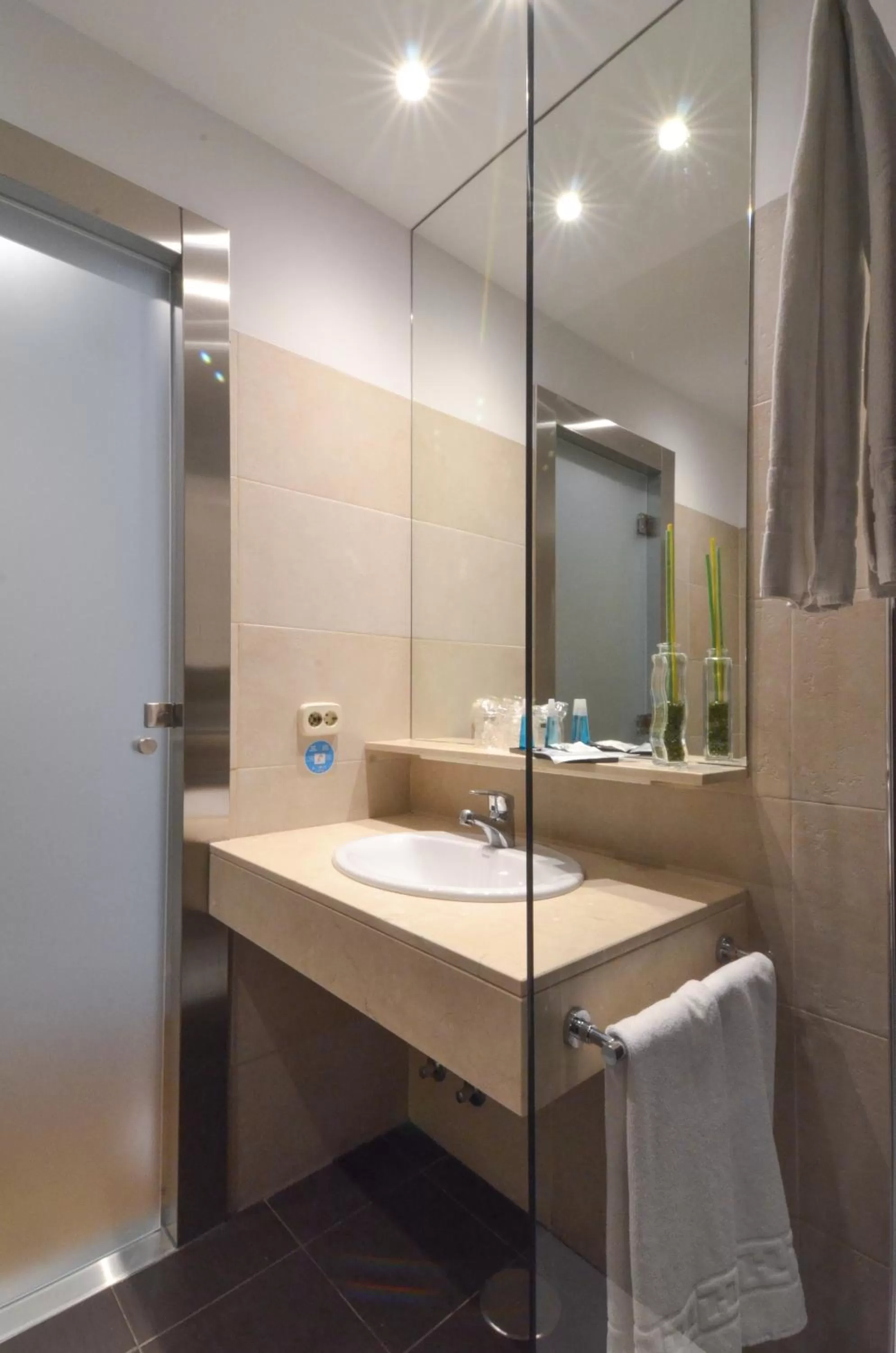 Bathroom in Hotel Miau