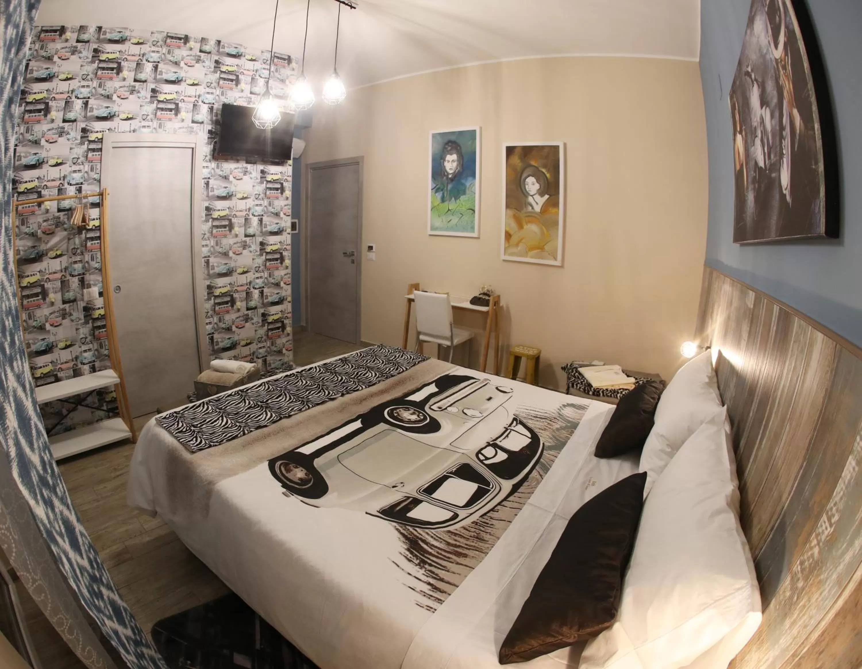 Photo of the whole room, Bed in La casa di Luce