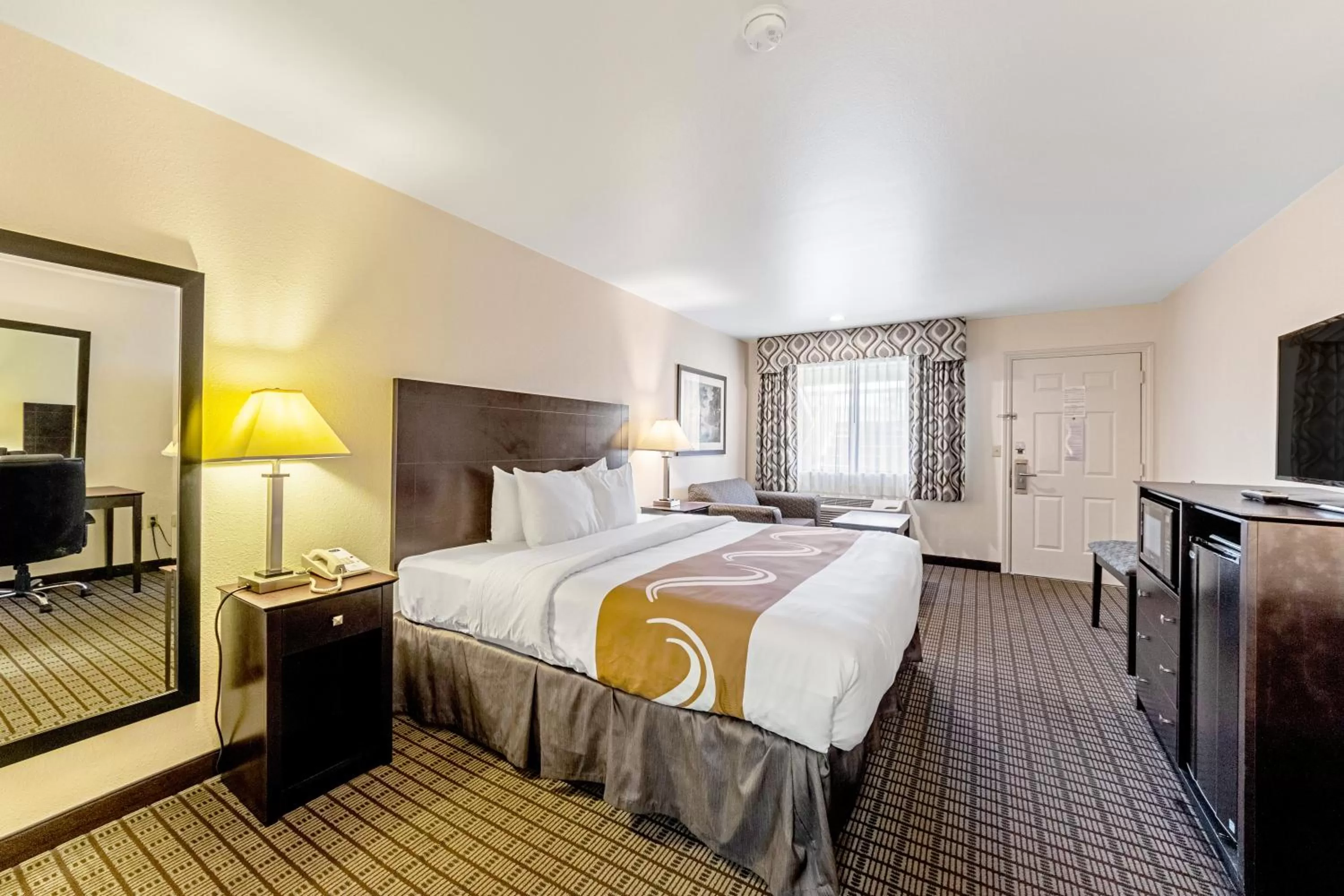 Bedroom, Bed in Quality Inn Three Rivers