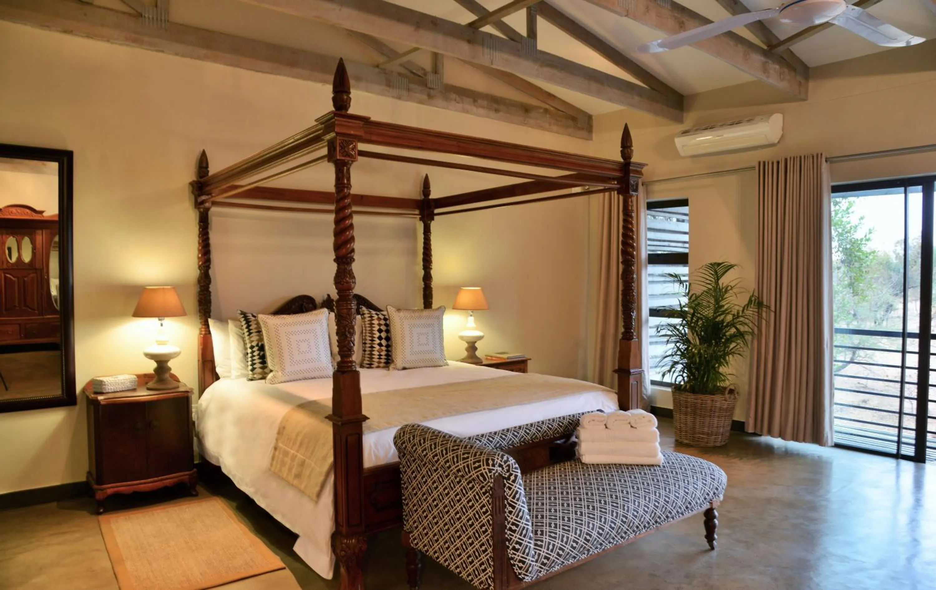 Bed in Bushveld Terrace Safari Hotel, Lodge & Spa