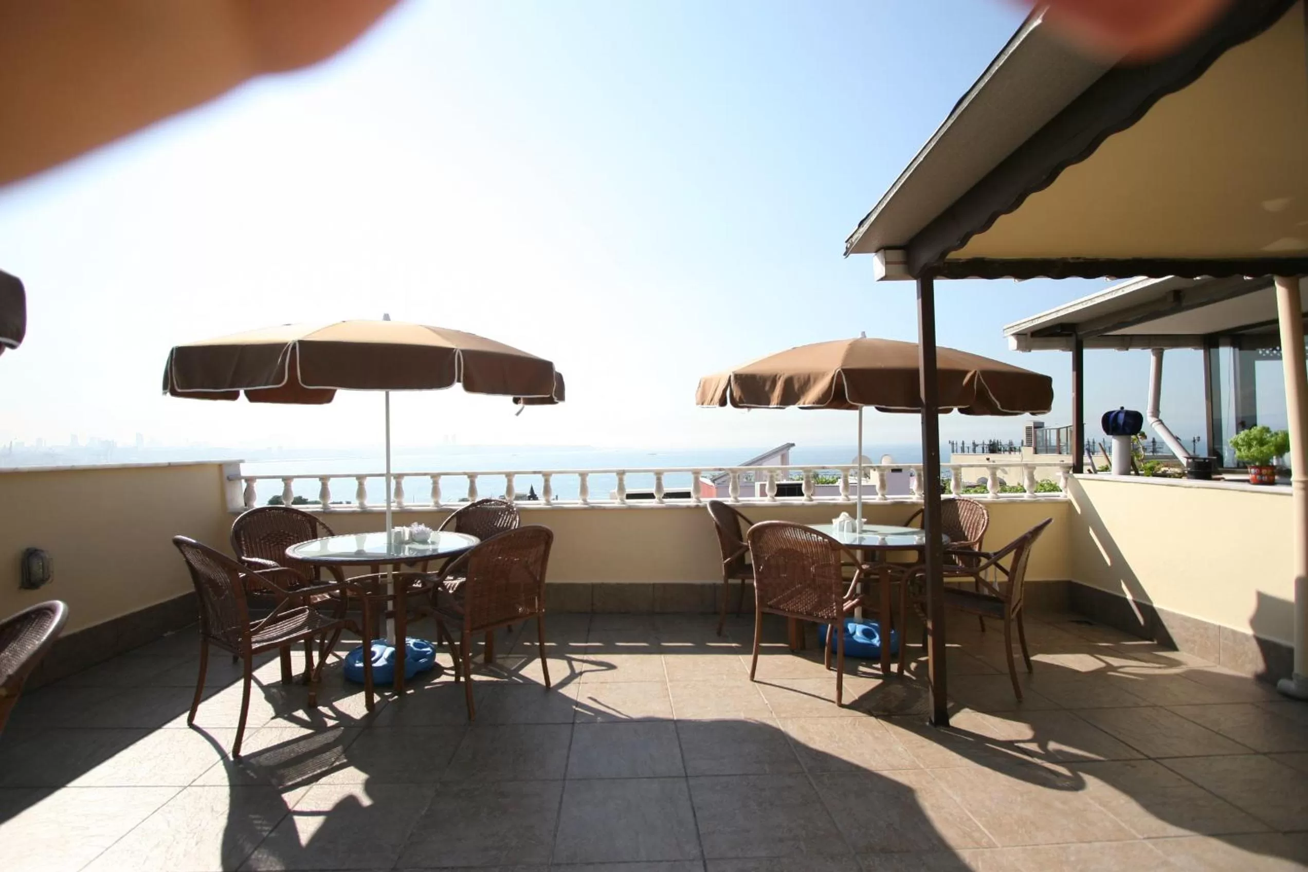 Day in Hanedan Hotel