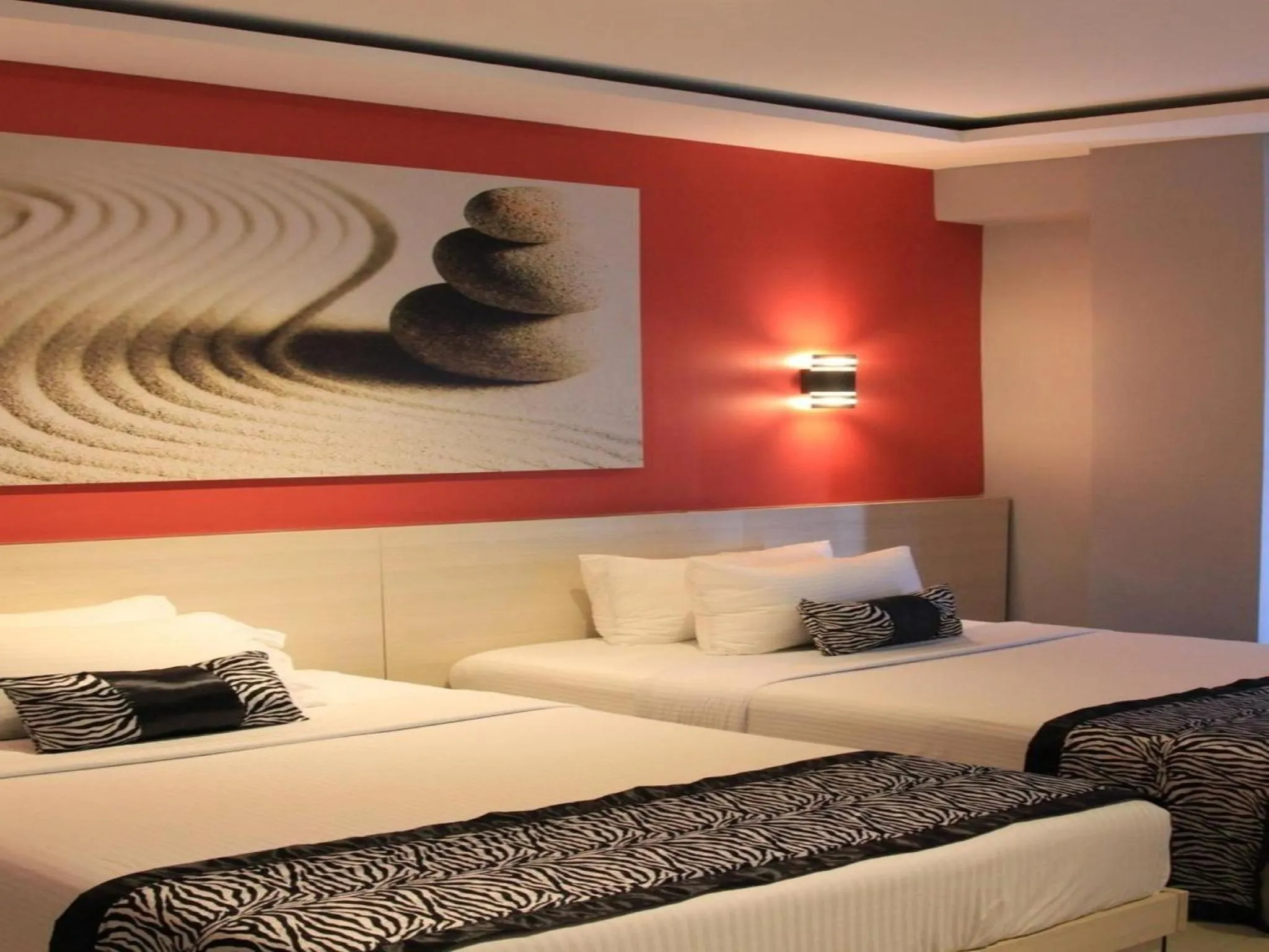 Bedroom, Bed in Sumo Asia Hotels - Davao