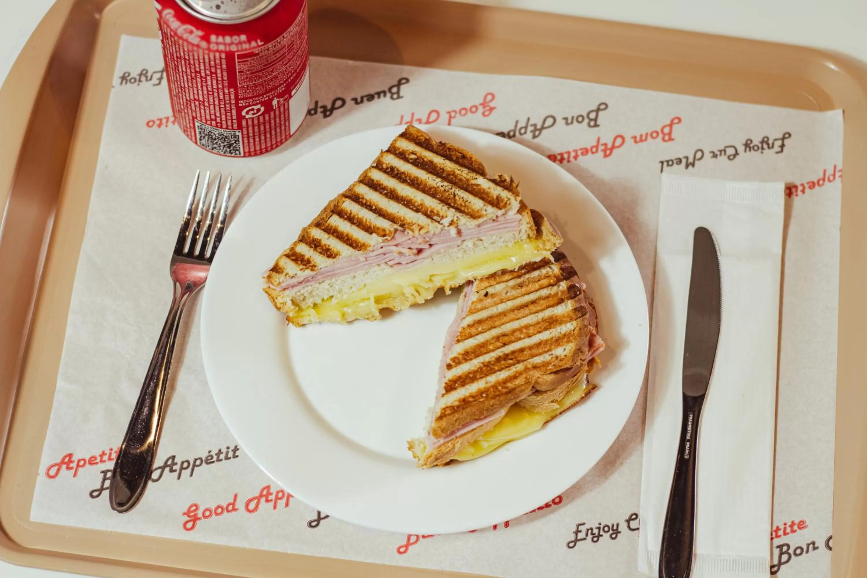 Food and drinks in ibis budget Curitiba Aeroporto