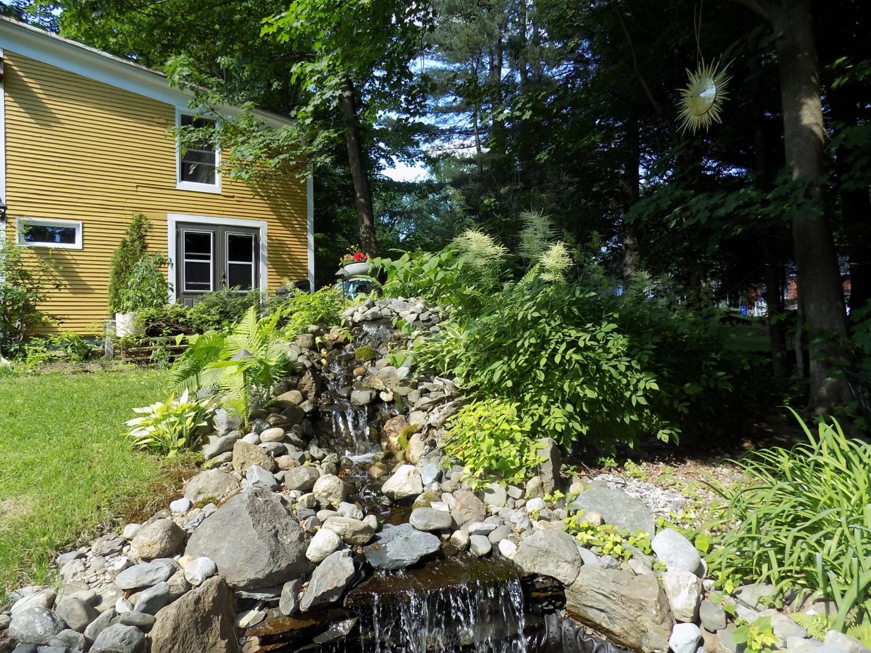 Garden view in À L'Ancestrale B&B
