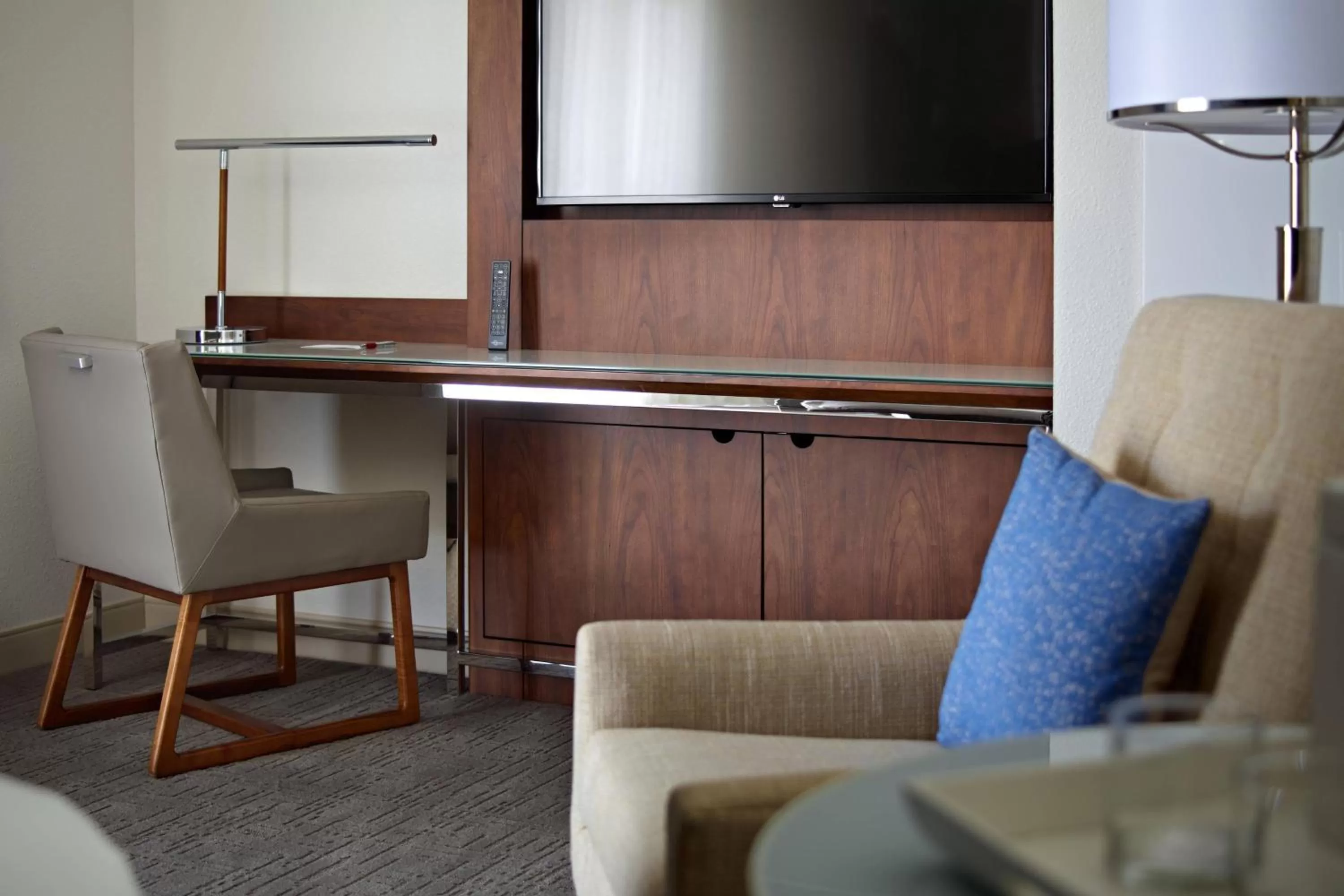 Queen Room - Hearing Accessible in Marriott at the University of Dayton
