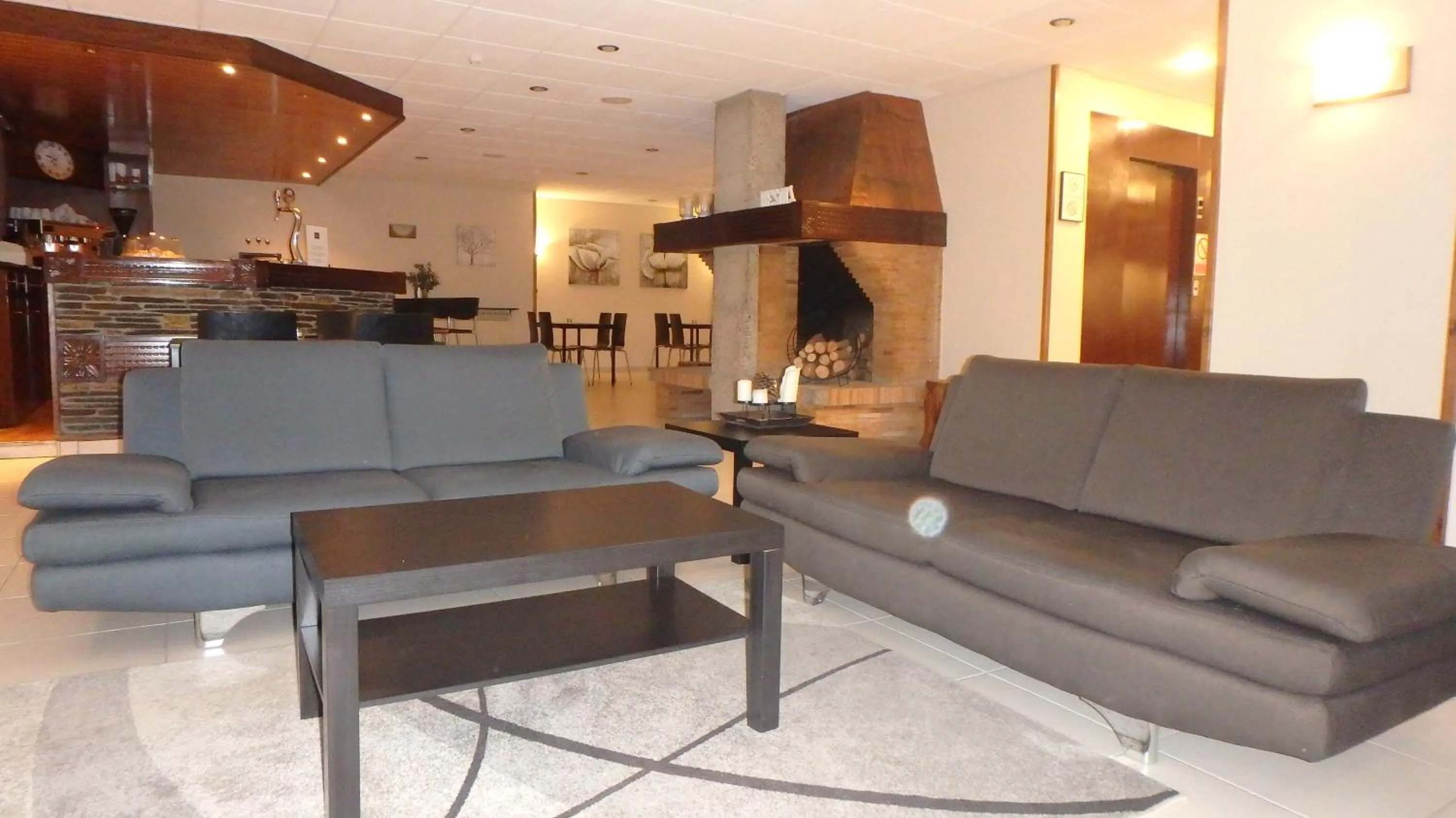 Lounge or bar in Xalet Besolí