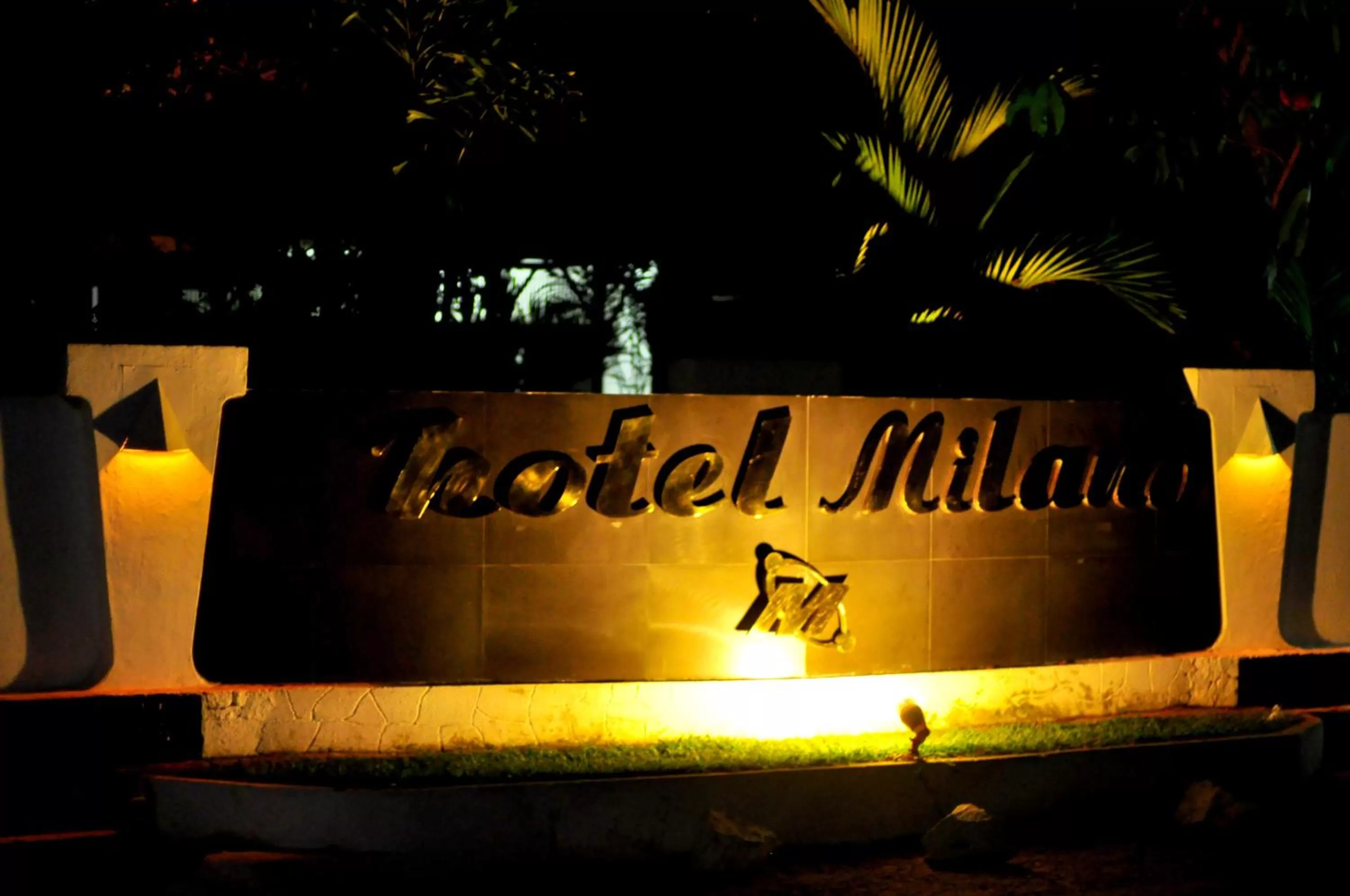 Facade/entrance in Milano Tourist Rest