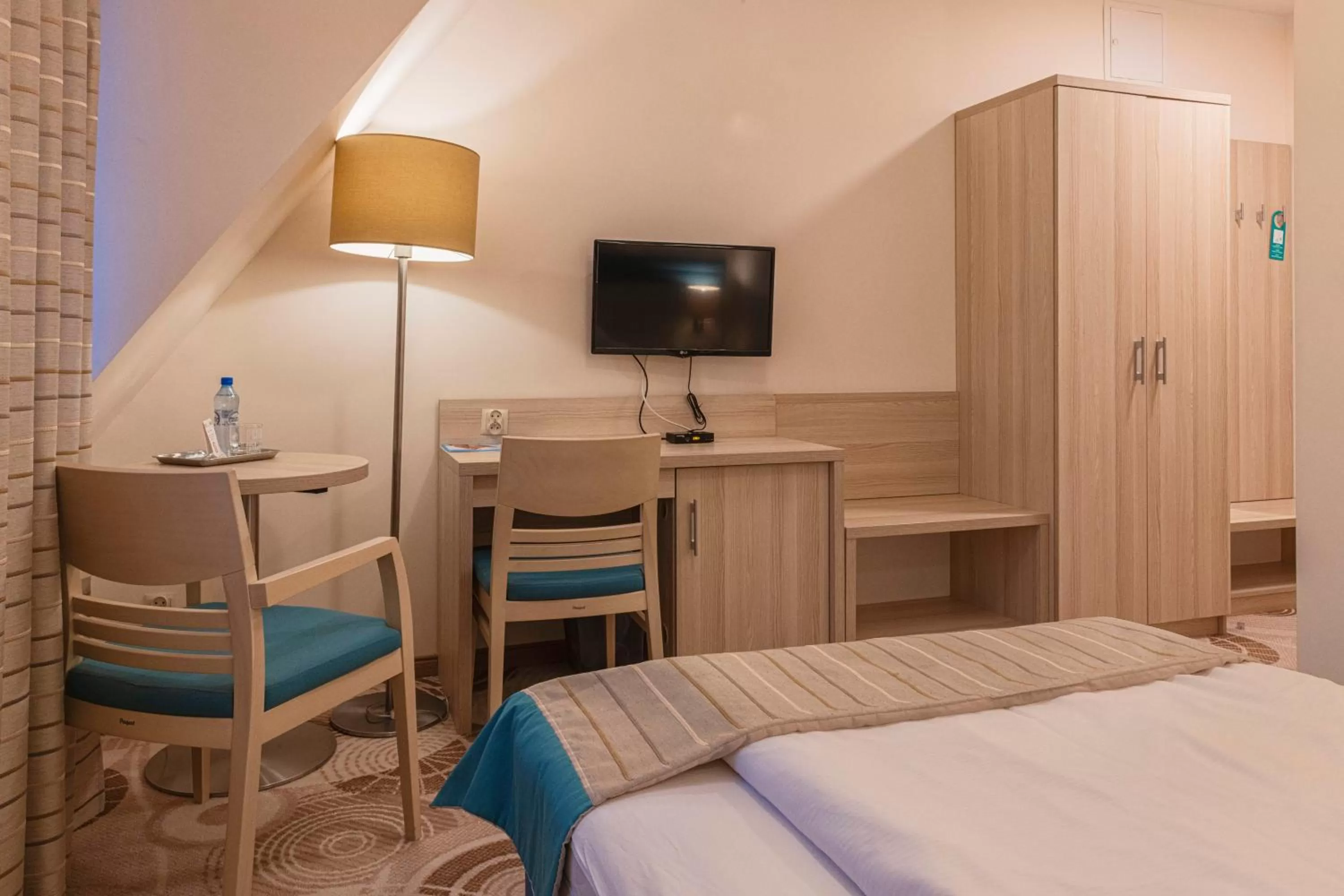 Bed in Hotel Cesarskie Ogrody