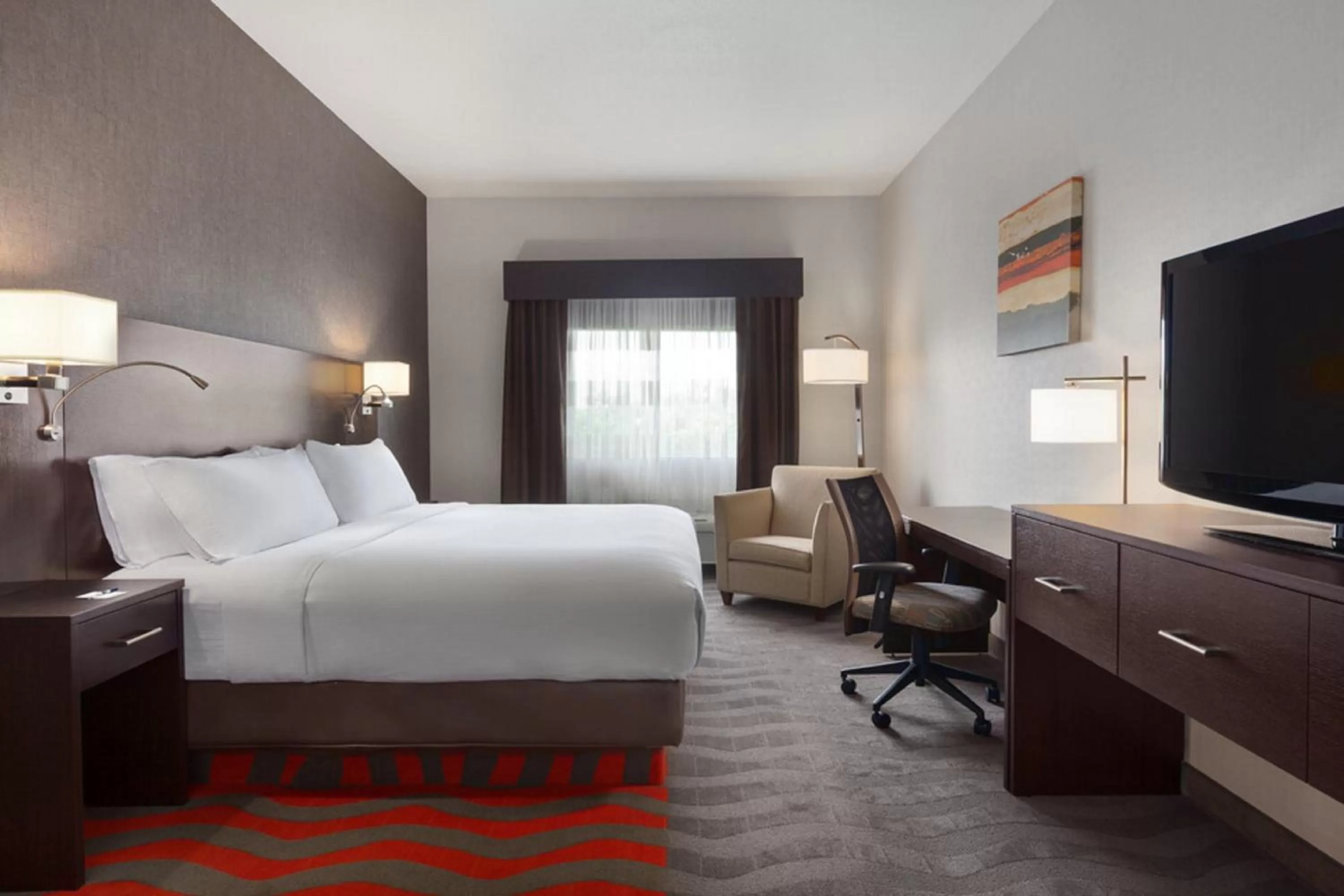 Photo of the whole room, Bed in Comfort Suites